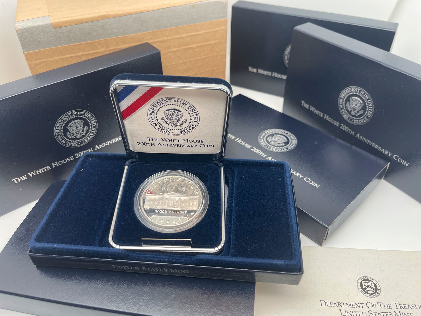 1992 THE WHITE HOUSE 200TH ANNIVERSARY COIN SET OF 5.  MV: $150 (1 of 1)