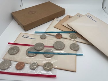 1980 UNITED STATES MINT UNCIRCULATED COIN SETS TOTAL 5 SETS
