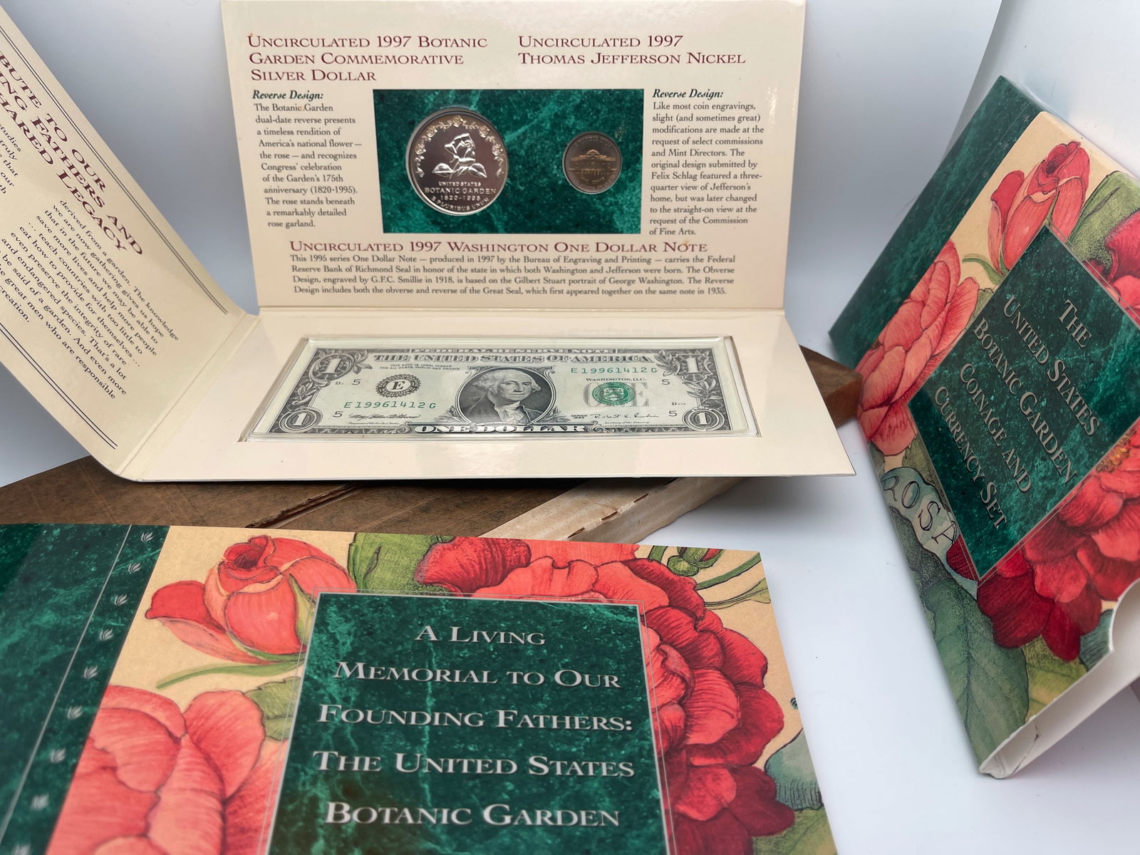 UNITED STATES BOTANIC GARDEN COINAGE AND CURRENCY SET. MV $25+ (1 of 1)