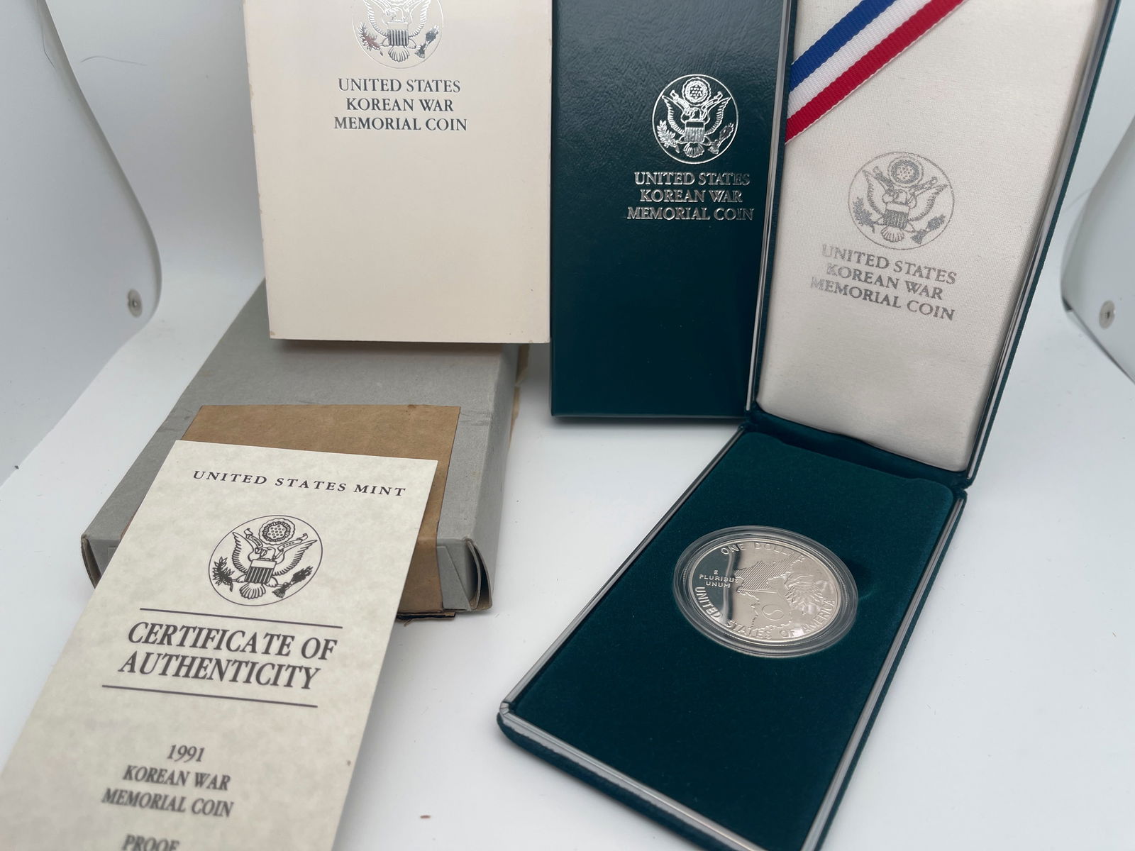 UNITED STATES KOREAN WAR MEMORIAL COIN - MV: $25+ (1 of 1)