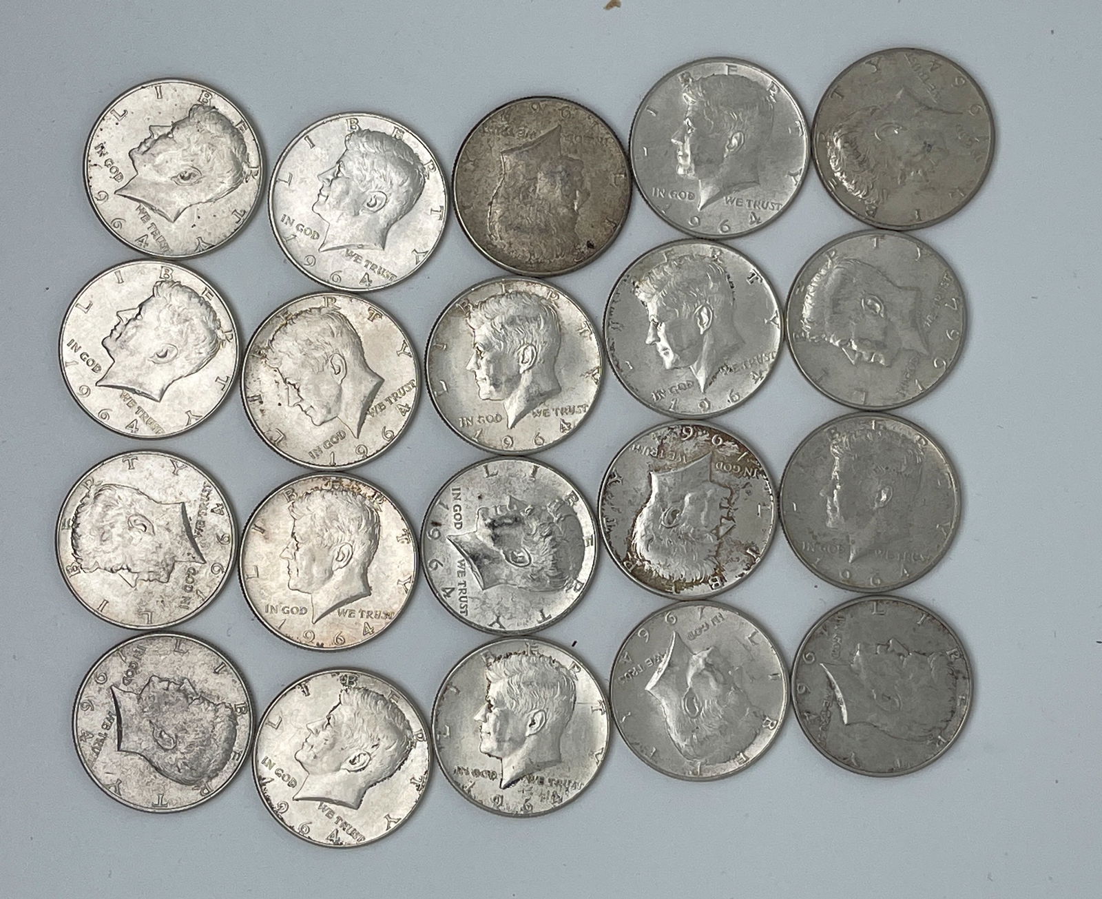 1964 KENNEDY HALF DOLLAR LOT OF 20 - MV: $260 (1 of 1)