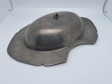 UNKNOWN ITEM - BARBER BOWL OR SERVING TRAY COVER