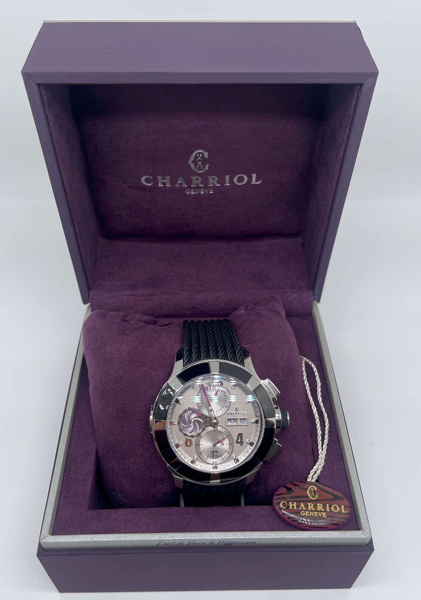 CHARRIOL GRAN CELTICA SUPERSPORTS: The GRAN CELTICA™ SuperSportS Automatic Chrono represents a new generation of active sports watches for the Brand, with a design that recalls CHARRIOL’s passion for the thrilling values of sports