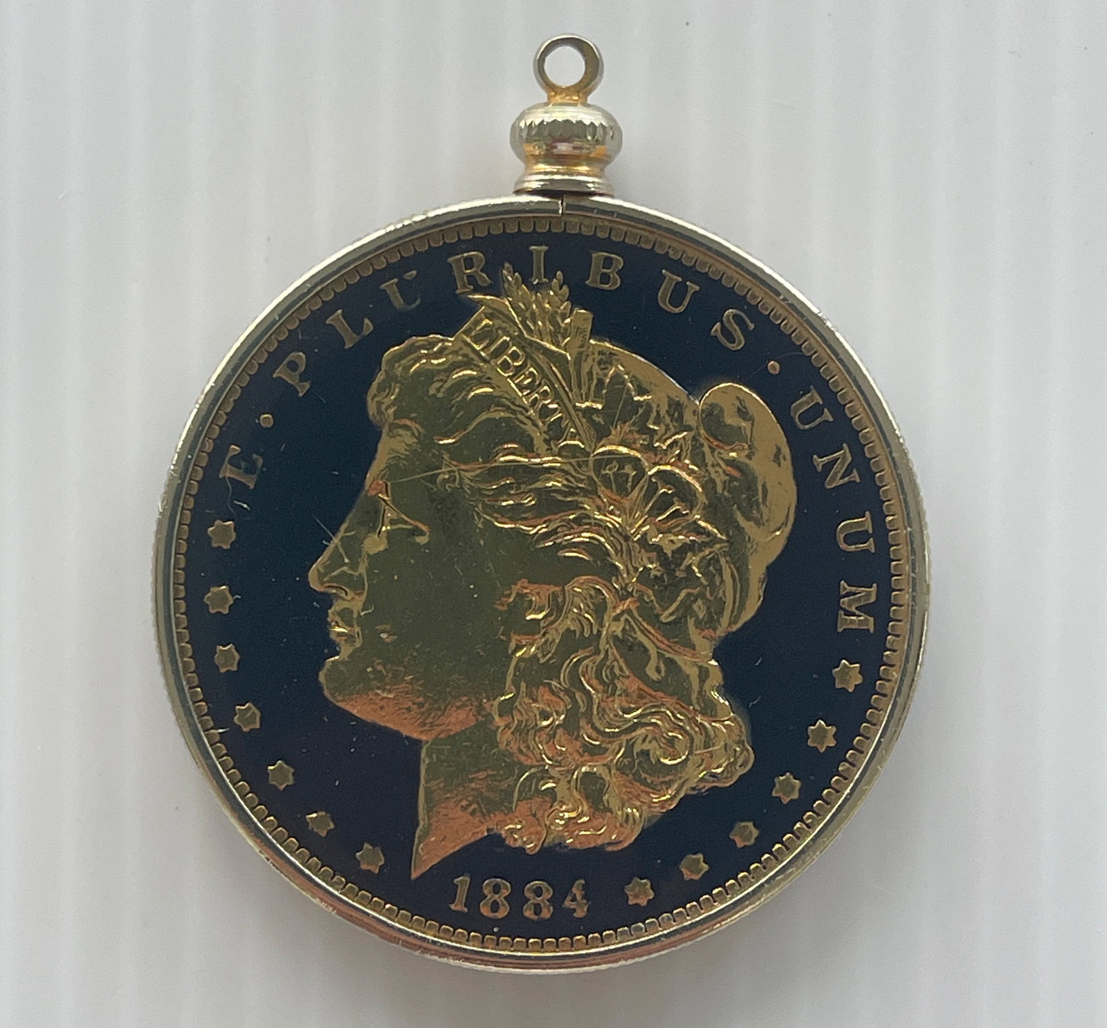 1884 CLOISONNÉ MORGAN SILVER DOLLAR: 1884 CLOISONNÉ 1884 MORGAN SILVER DOLLAR.
