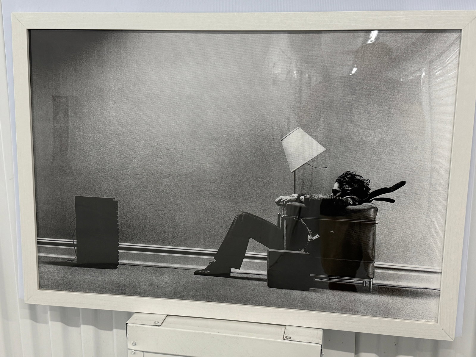 MAXELL Blown Away Guy - FRAMED POSTER - UNDER PLEXI: MAXELL Blown Away Guy - FRAMED POSTER - UNDER PLEXI. Framed in beautiful wooden frame ready to hang in your music room or office. Just under 24 x 36. "Maxell Blow You Away" refers to the iconic "Blown