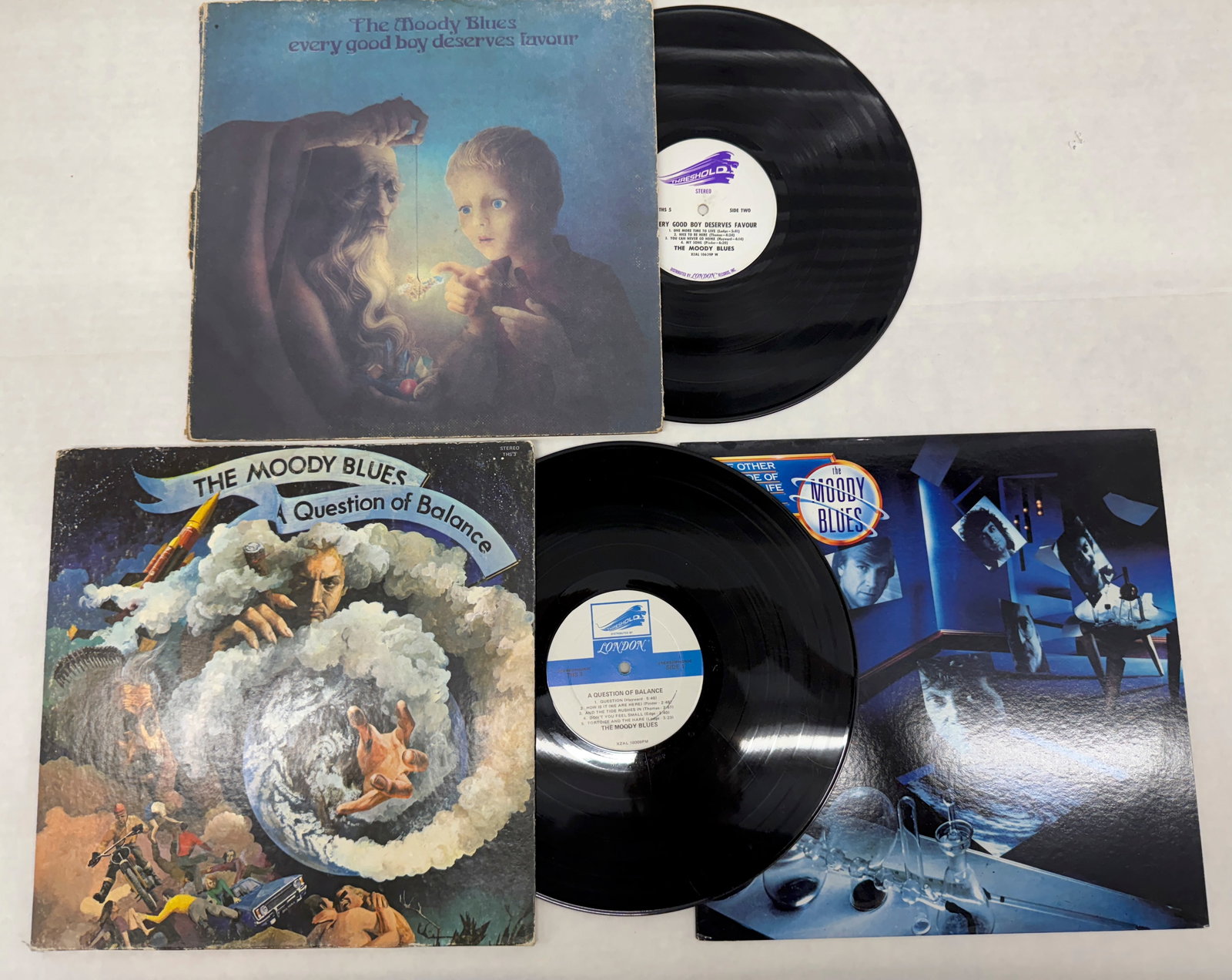 THE MOODY BLUES SET 2 (1 of 1)