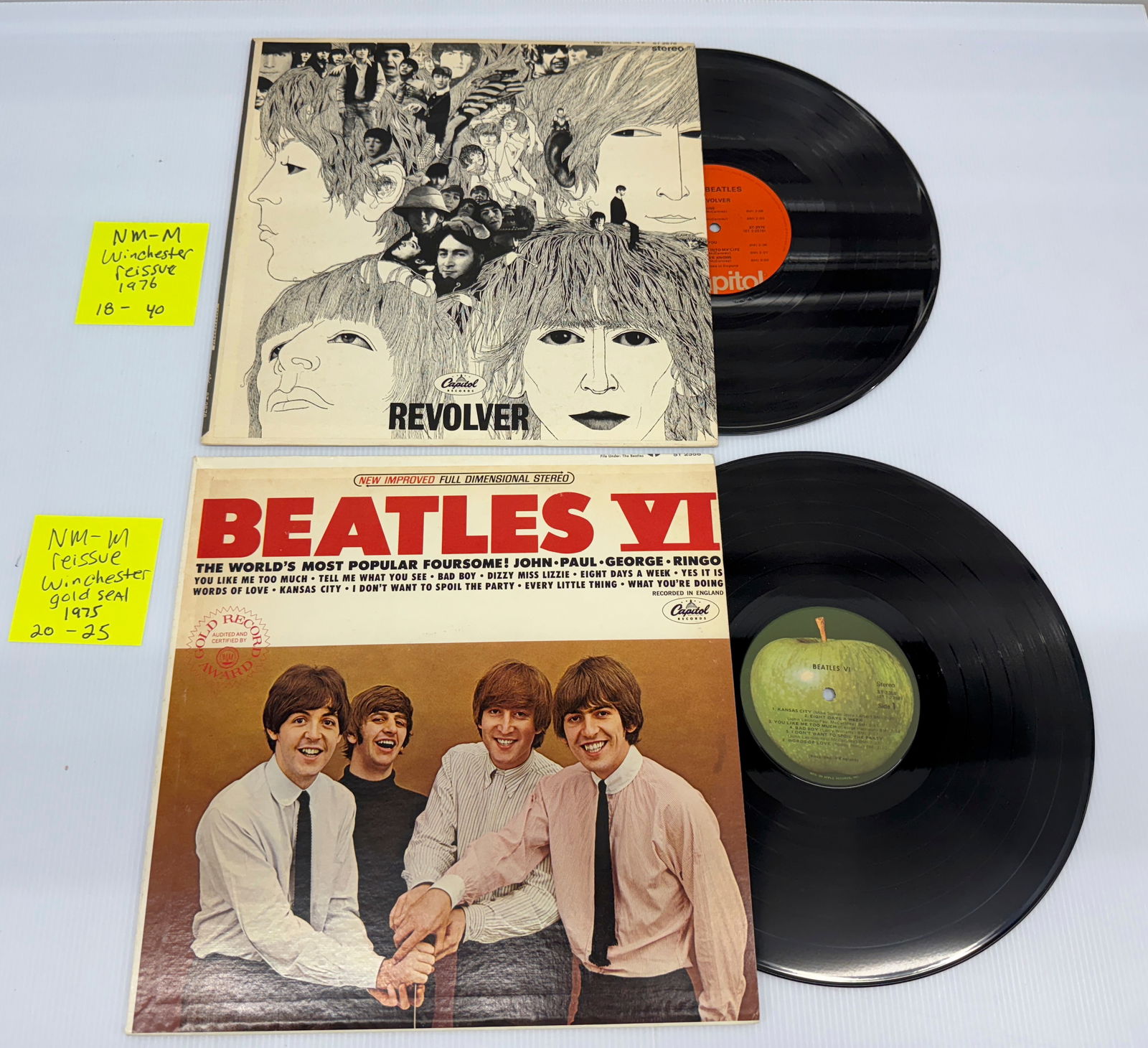 THE BEATLES SET 23: REVOLVER WINCHESTER REISSUE 1976. BEATLES VI WINCHESTER REISSUE 1975 GOLD SEAL.