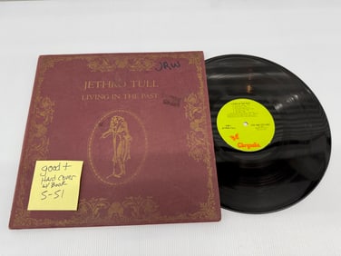 Jethro Tull - Living In The Past