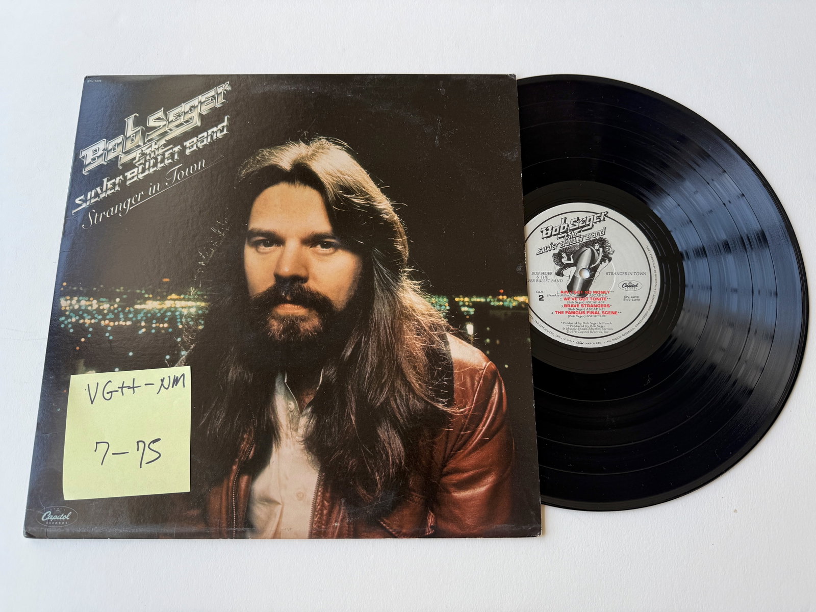 Bob Seger & The Silver Bullet Band - Stranger In Town: Bob Seger & The Silver Bullet Band - Stranger In Town. Capitol Records - SW-11698.