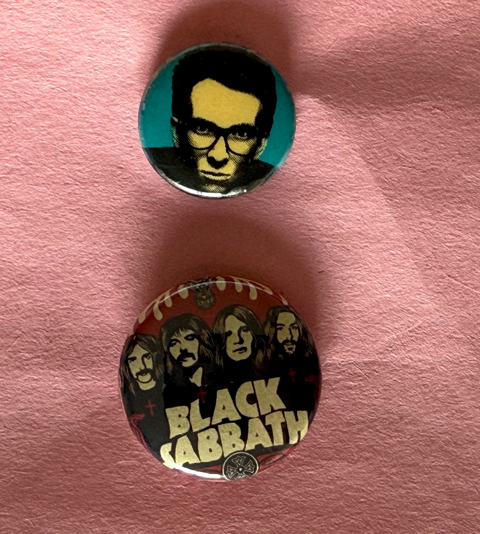 BLACK SABBATH - ELVIS COSTELL VINTAGE BUTTONS: BLACK SABBATH - ELVIS COSTELL VINTAGE BUTTONS