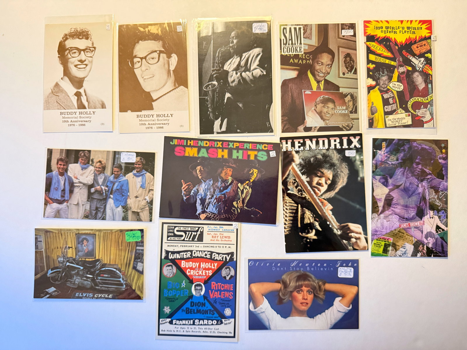 MUSICAL ARTISTS - A POSTCARD COLLECTION (1 of 1)