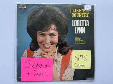 LORETTA LYNN SIGNED ALBUM - I LIKE 'EM COUNTRY
