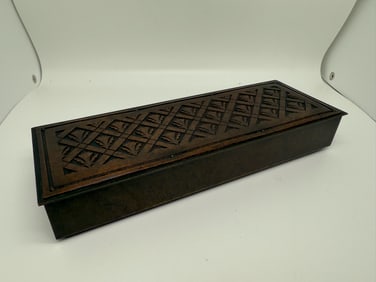 ARTS AND CRAFTS 1910 BOX