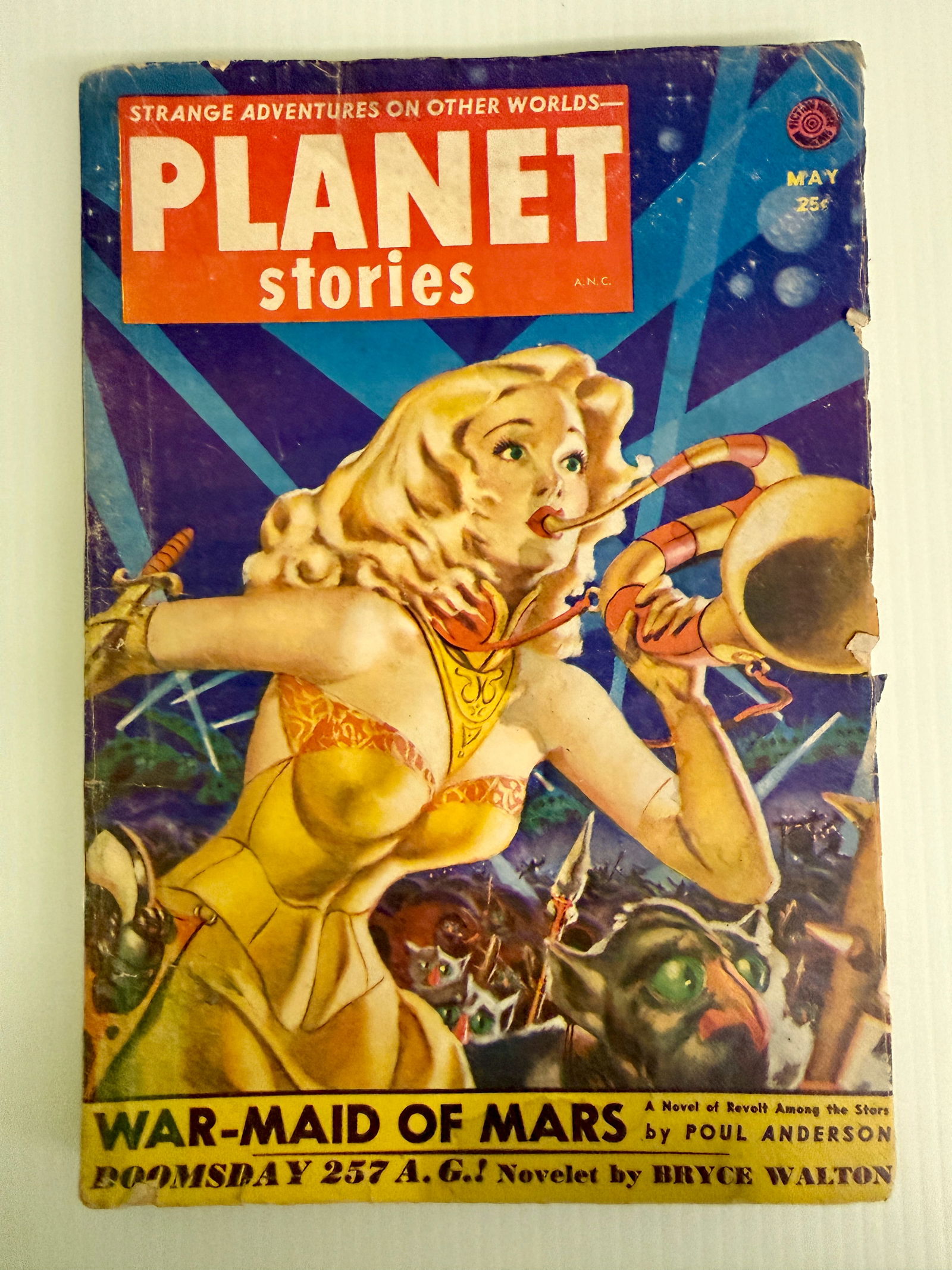 PLANET STORIES - 1952 SCIENCE FICTION MAGAZINE (1 of 7)