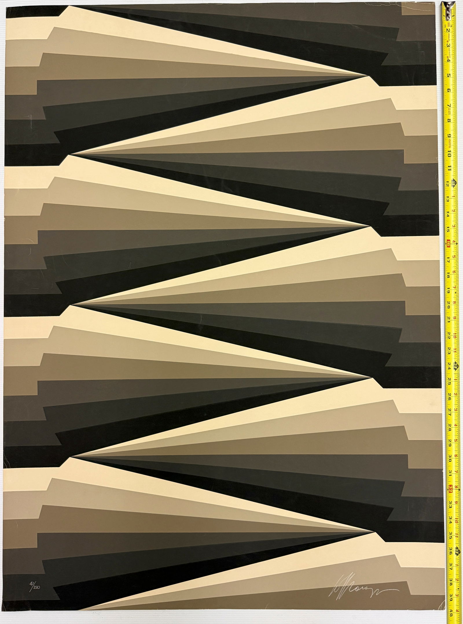 Abstract Modern Lithograph - Steven Cortright: Abstract Modern Lithograph Numbered 47/250 Measures 28 1/2" x 40" . Signed. This abstract op art serigraph is signed by American artist Steven Cortright. The print, dated from around the