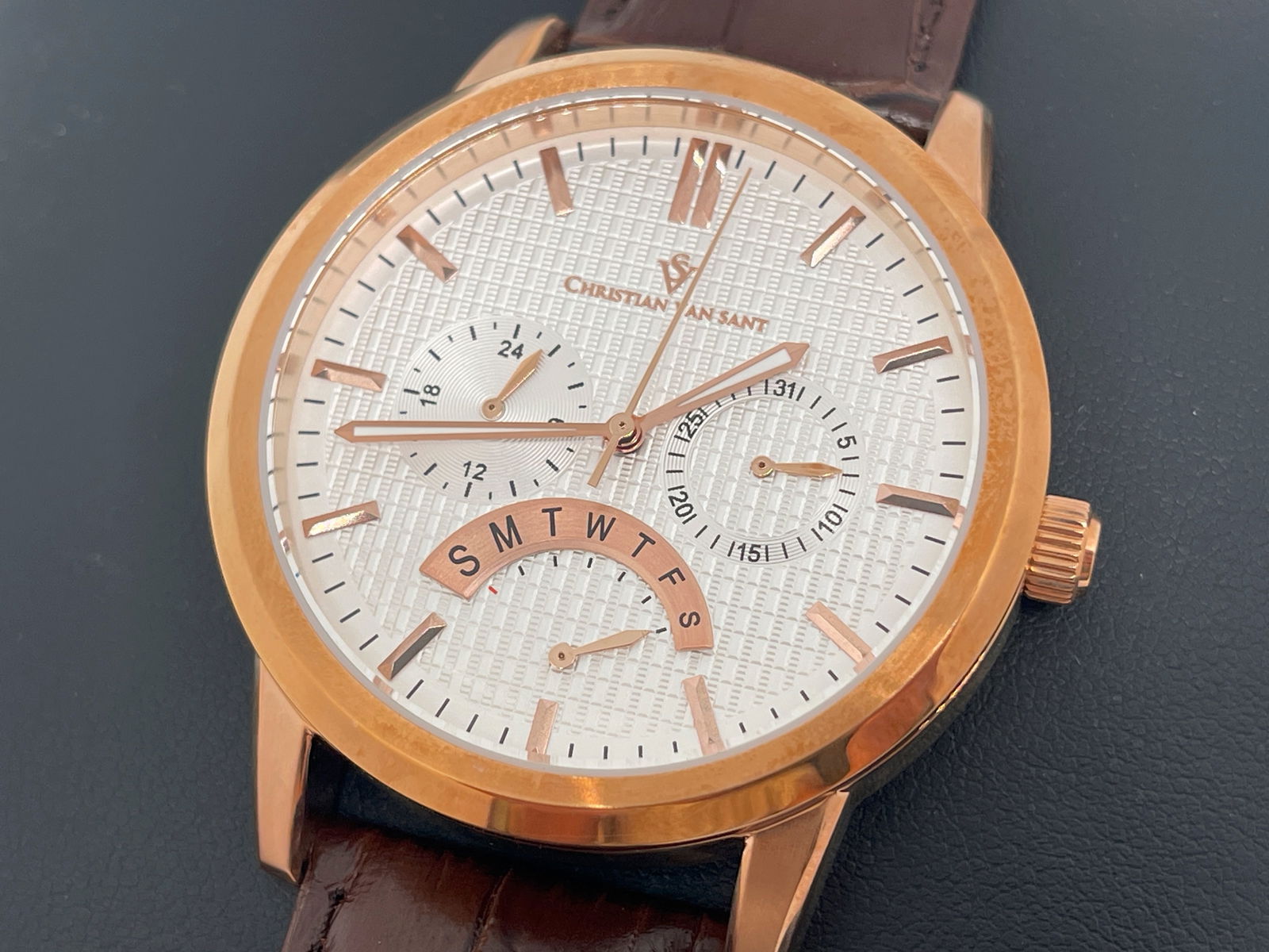 CHRISTIAN VAN SANT MEN'S ALDEN SILVER DIAL WATCH - CV0324: CHRISTIAN VAN SANT MEN'S ALDEN SILVER DIAL WATCH - CV0324CHRISTIAN VAN SANT MEN'S ALDEN SILVER DIAL WATCH - CV0324 - SOLD OUT. MINT. Stainless steel case, Leather strap, Silver dial, Quartz movement,