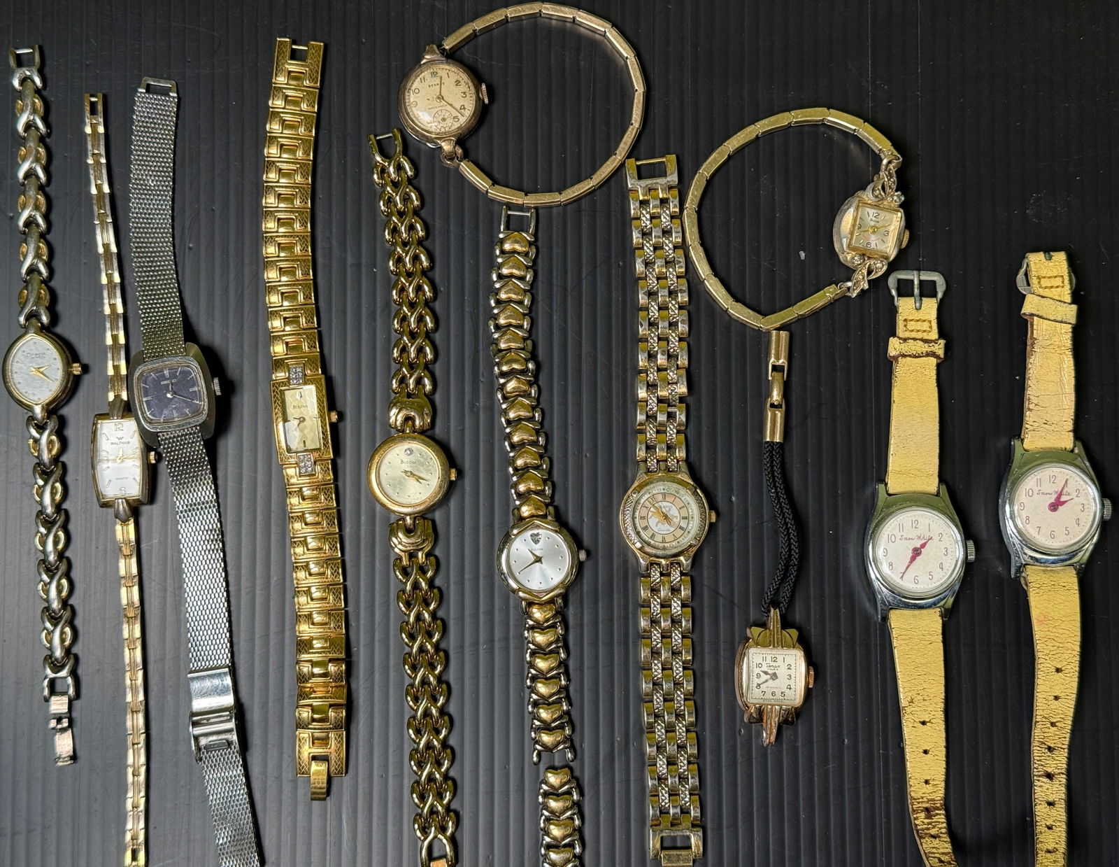 WOMENS VINTAGE WATCH ASSORTMENT (1 of 5)