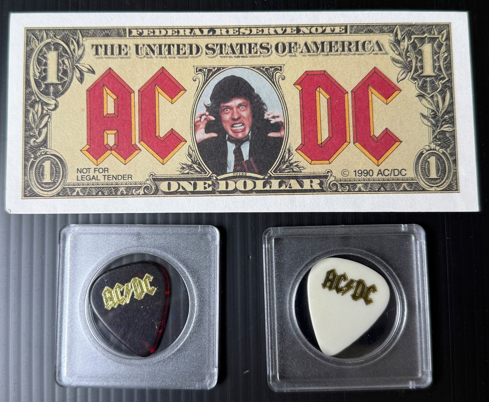 AC/DC ANGUS BUCK AND PICKS (1 of 2)