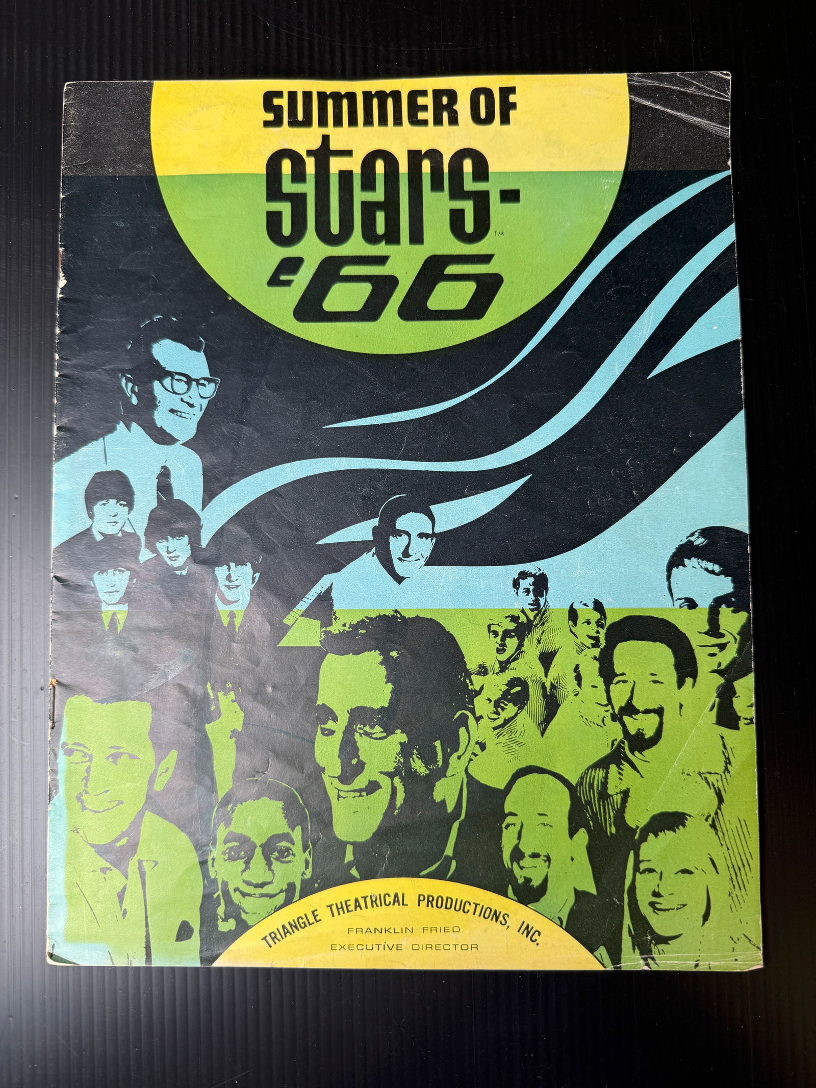 1966 SUMMER OF STARS BOOKLET WITH THE BEATLES: 1966 SUMMER OF STARS BOOKLET WITH THE BEATLES, THE CYRKLE, THE RONETTES, AND MORE.