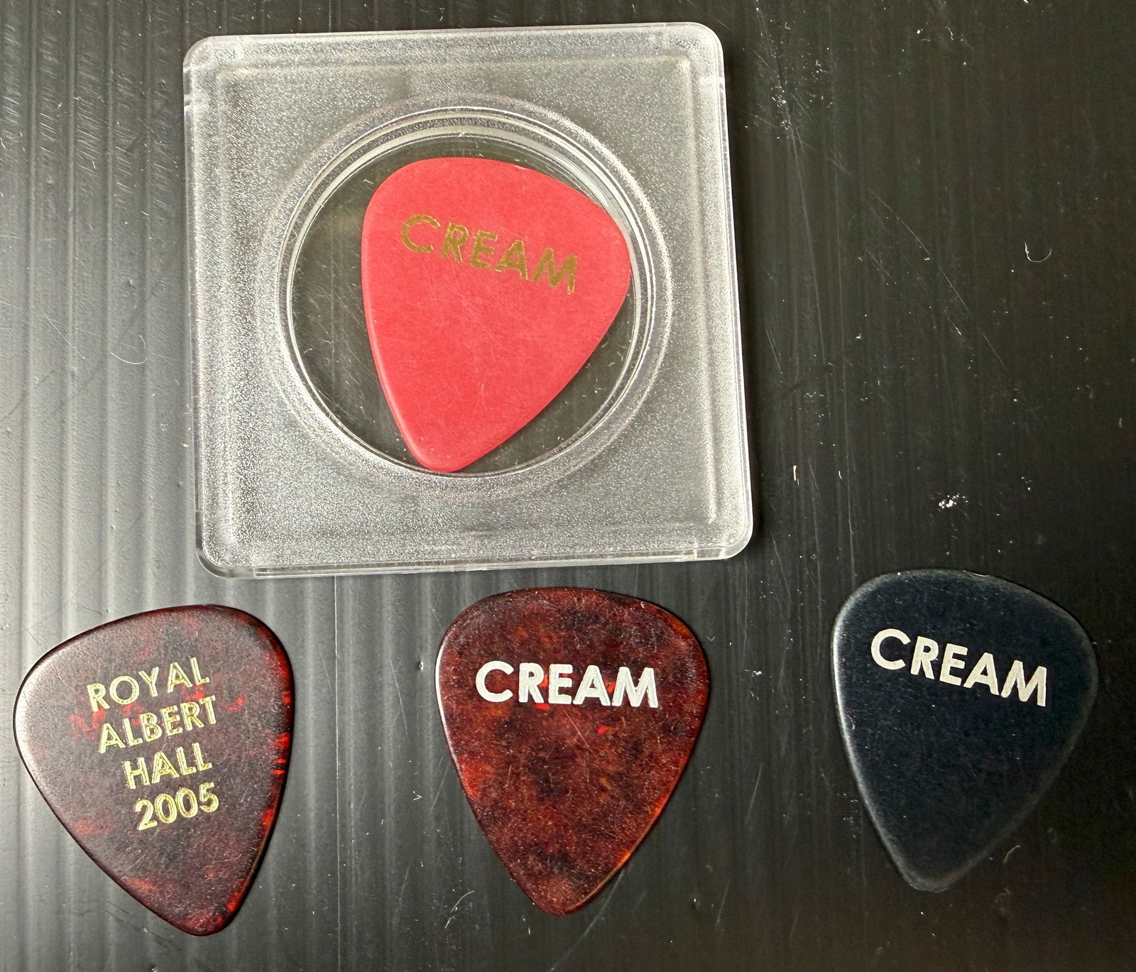 ERIC CLAPTON / CREAM 2005 GUITAR PICK SET: ERIC CLAPTON 1998 Royal Albert Hall GUITAR PICK SET