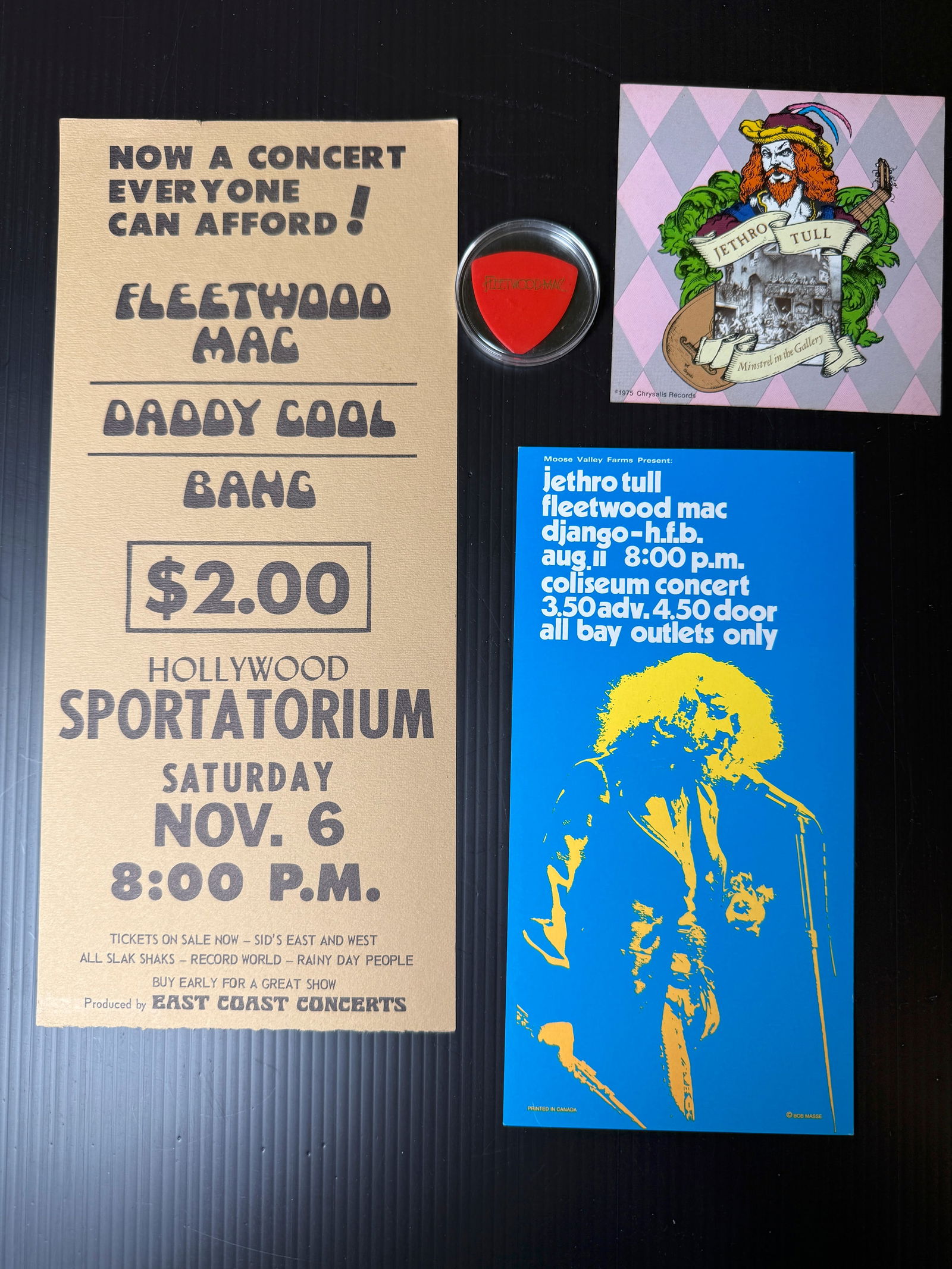 FLEETWOOD MAC HANDBILLS AND GUITAR PICK (1 of 1)