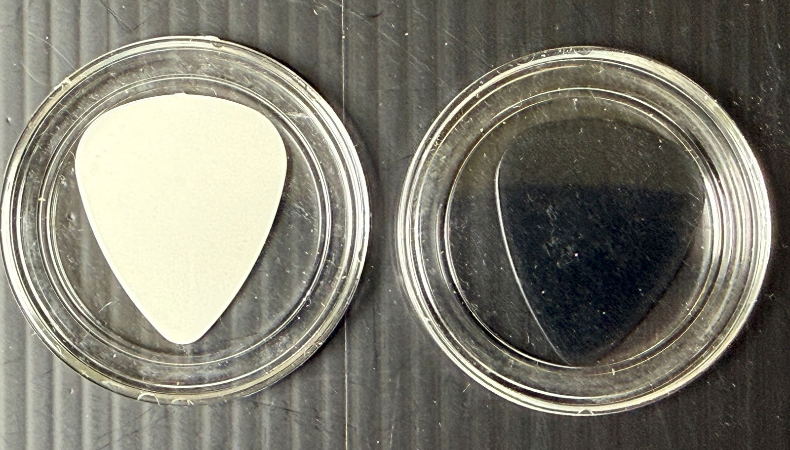 BOB SEGER GUITAR PICK SET - 2