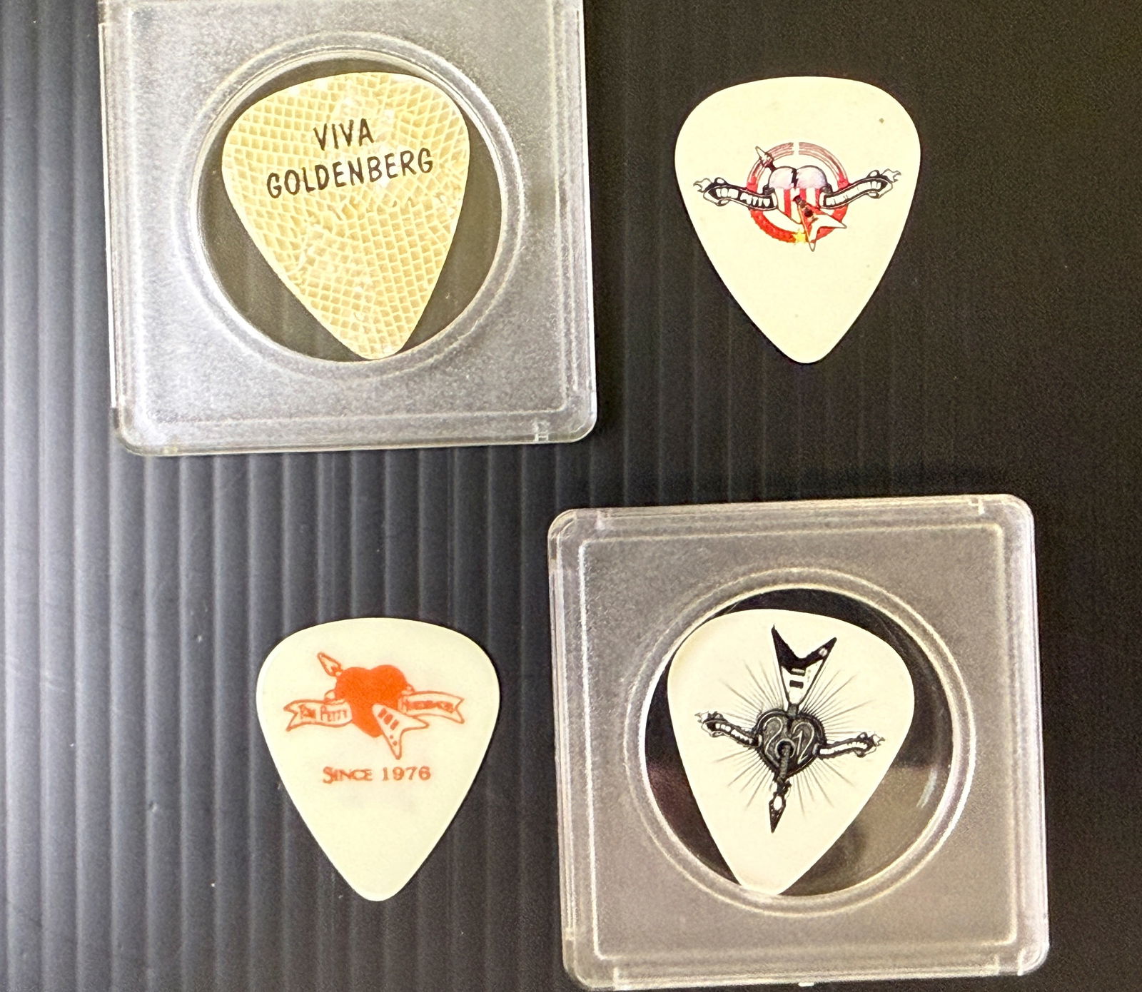 TOM PETTY & THE HEARTBREAKERS GUITAR PICK SET: TOM PETTY & THE HEARTBREAKERS GUITAR PICK SET WITH HALL F FAME PICK FROM 2002