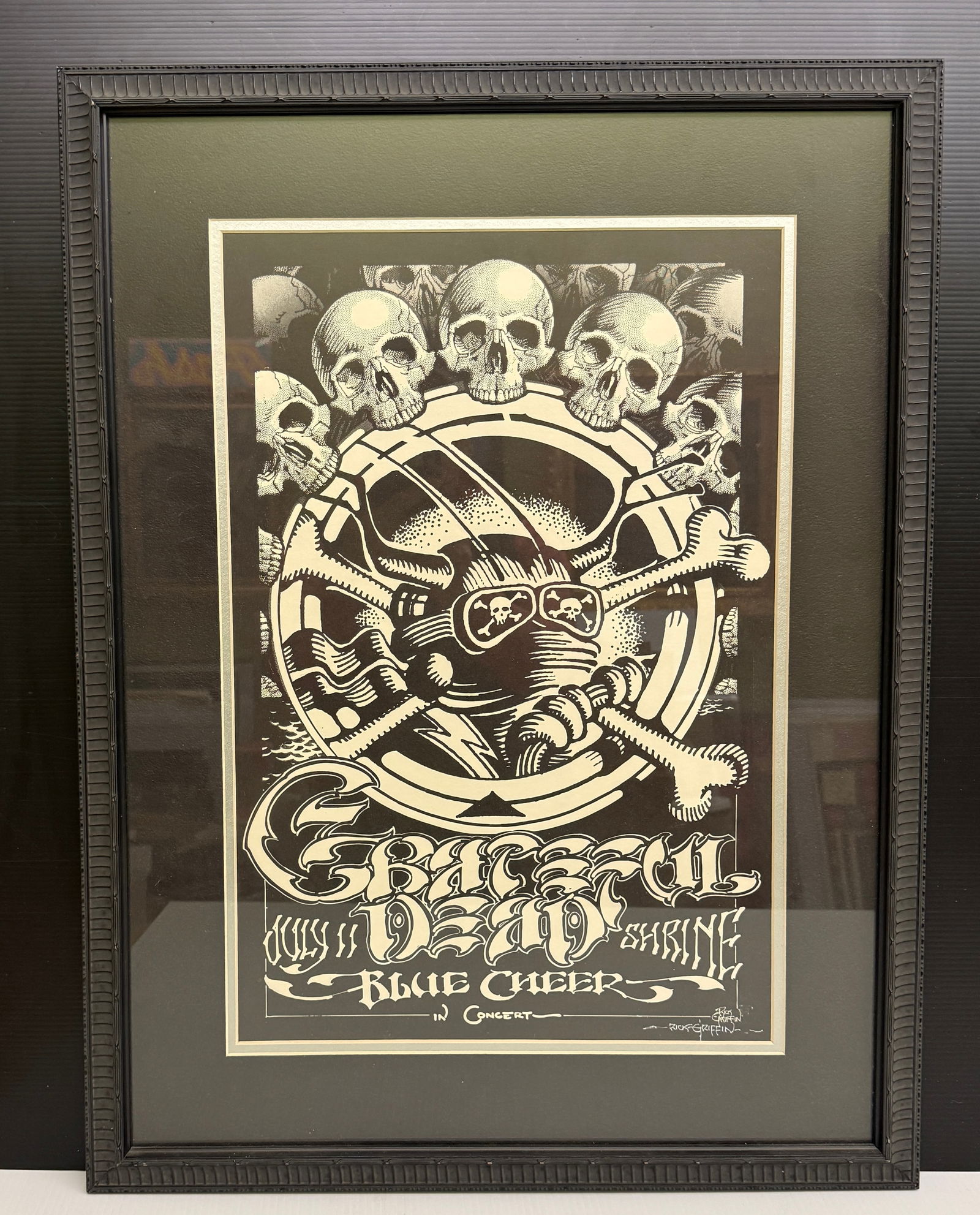 RICK GRIFFIN - GRATEFUL DEAD - BLUE CHEER - SIGNED BY HAND - STAMPED: RICK GRIFFIN - GRATEFUL DEAD - BLUE CHEER - SIGNED - STAMPED.1968. ORIGINAL. SHRINE AUDITORIUM. DIRECT FROM ESTATE VIA IDA GRIFFIN. First printing, lithograph, Condition: MINT. SIGNED IN PLATE - AND S