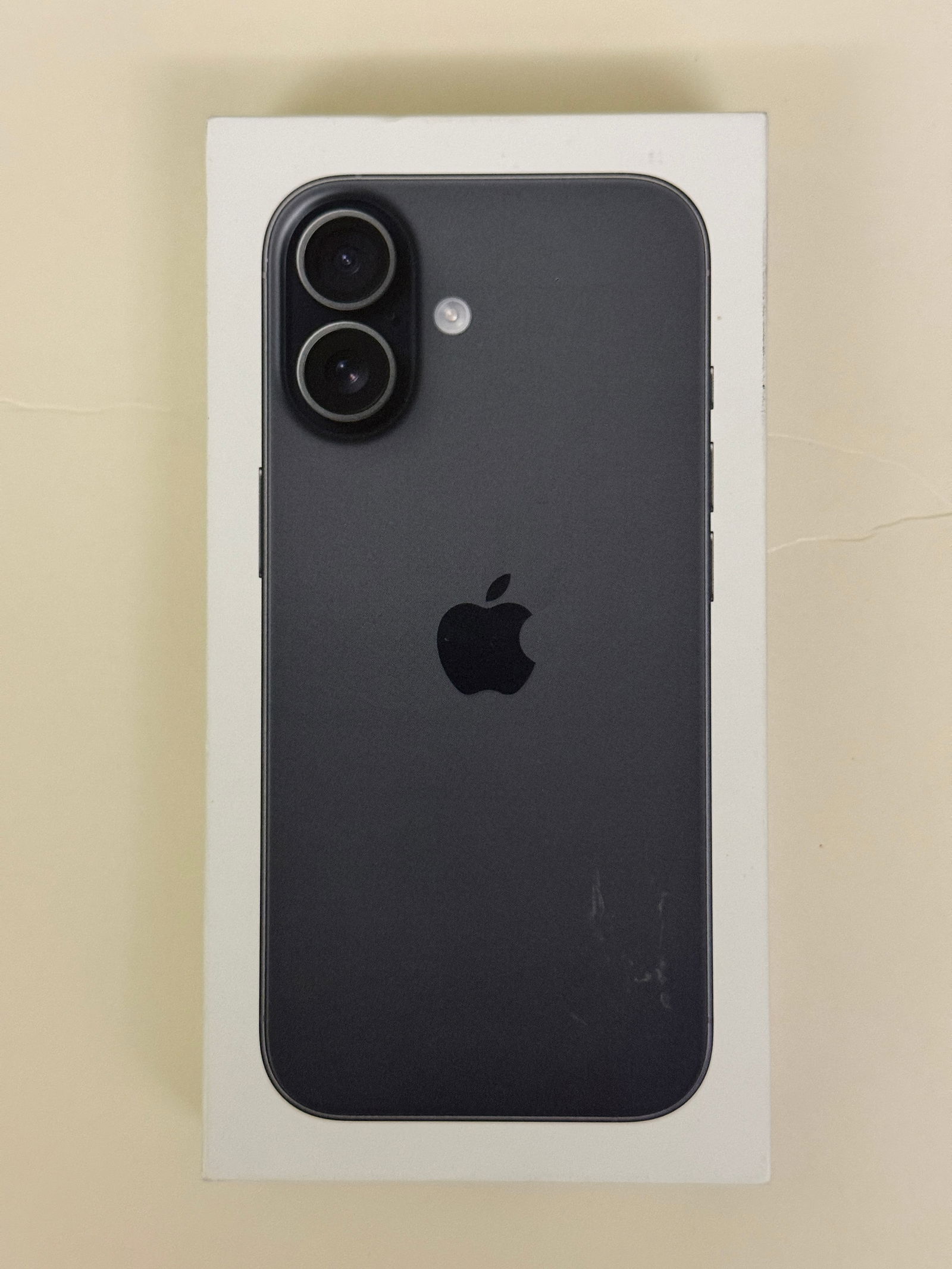 BRAND NEW UNUSED iPHONE 17 IN BOX - NEVER USED - UNLOCKED (1 of 5)