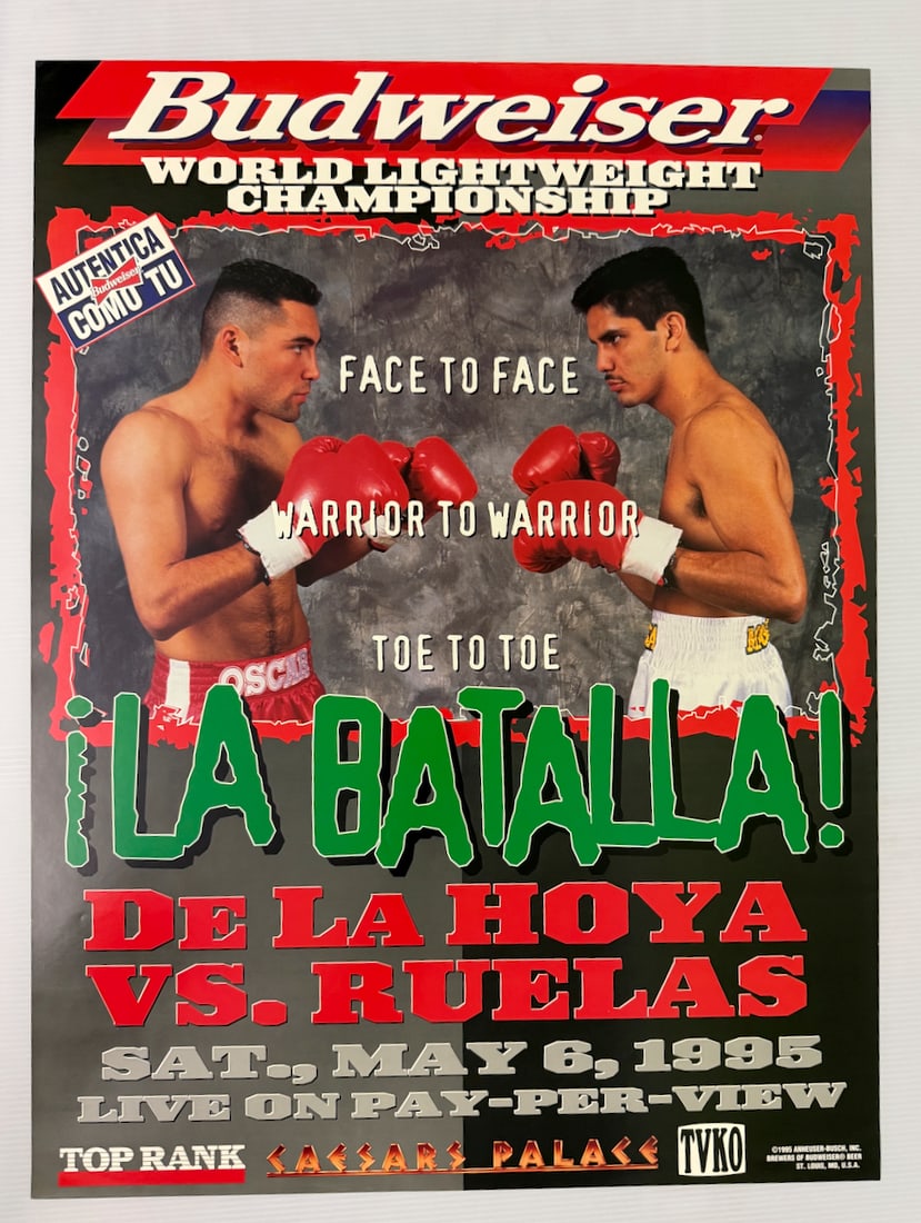 OSCAR DE LA HOYA BOXING POSTER: OSCAR DE LA HOYA BOXING POSTER. ABOUT 18 X 24.