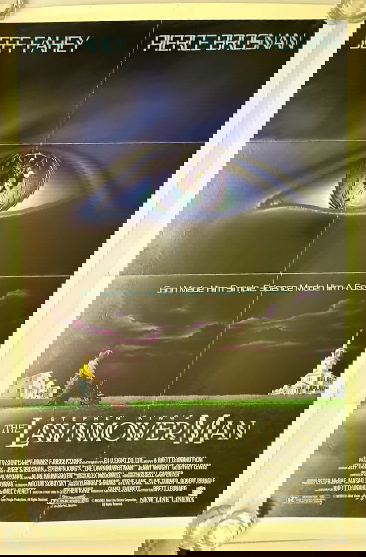 STEPHEN KING'S THE LAWNMOWER MAN: STEPHEN KING'S THE LAWNMOWER MAN. FOLDED AS DISTRIBUTED.