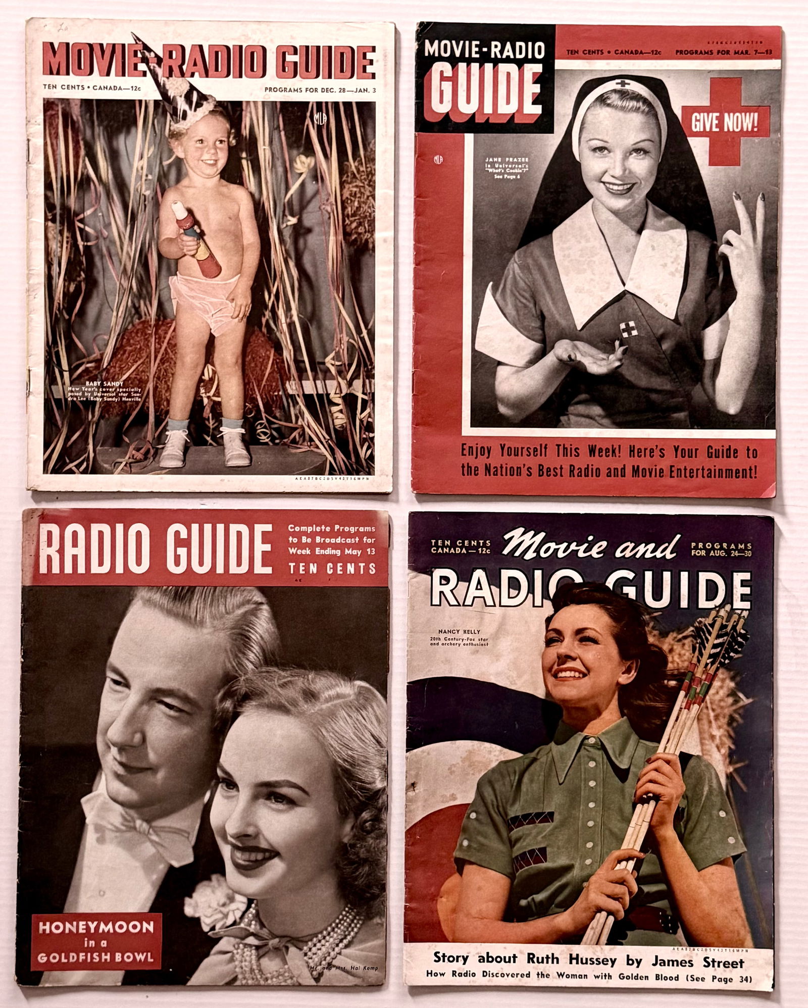 MOVIE RADIO GUIDE VINTAGE MAGAZINES - 4 (1 of 2)