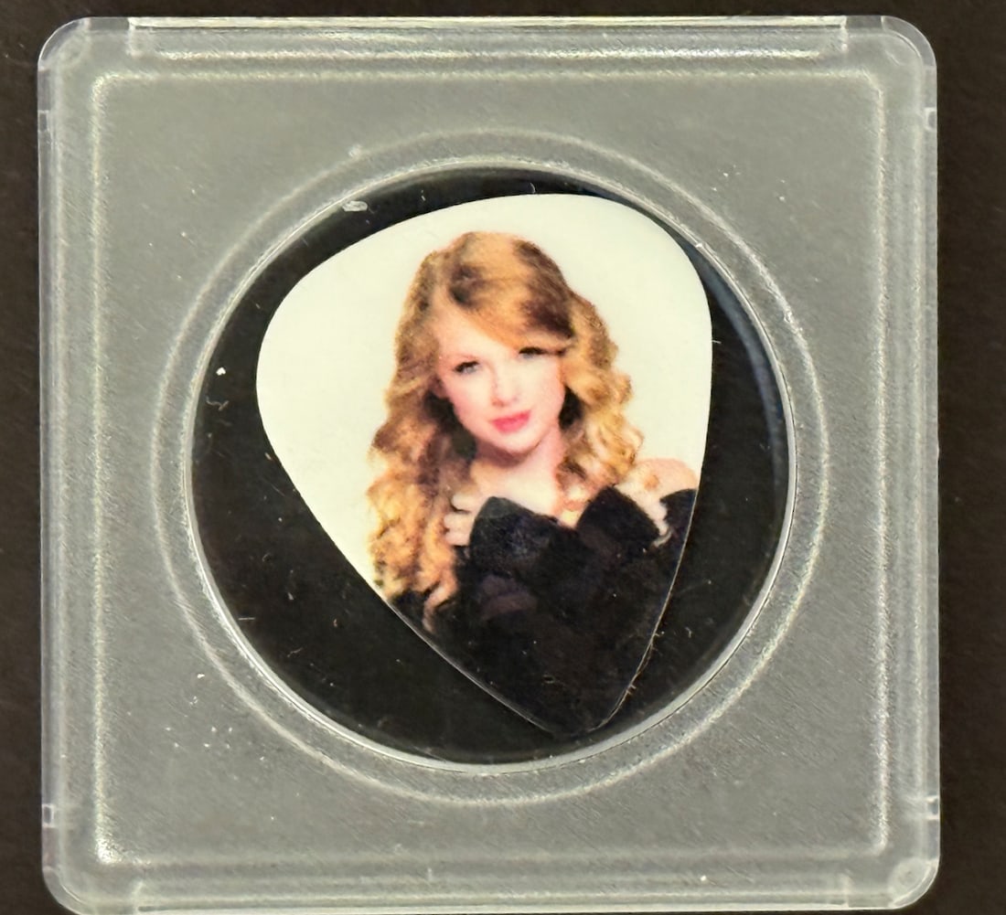 TAYLOR SWIFT GUITAR PICK SET: TAYLOR SWIFT GUITAR PICK SET
