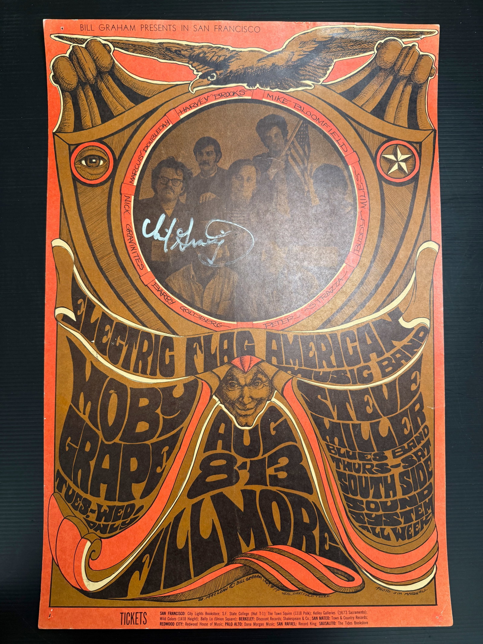 BG77 - MOBY GRAPE - 1ST - SIGNED ?: BG77 - MOBY GRAPE - 1ST - SIGNED ? BY M.C. WAVY GRAVY? BILL GRAHAM? FREE SHIPPING IF YOUR CAN DETERMINE AND TELL US WHO THE SIGNATURE IS !