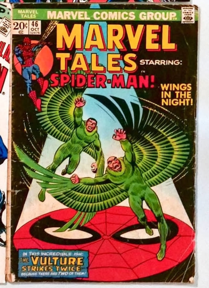THE ULTIMATE SPIDER-MAN COMIC BOOK SET - 3