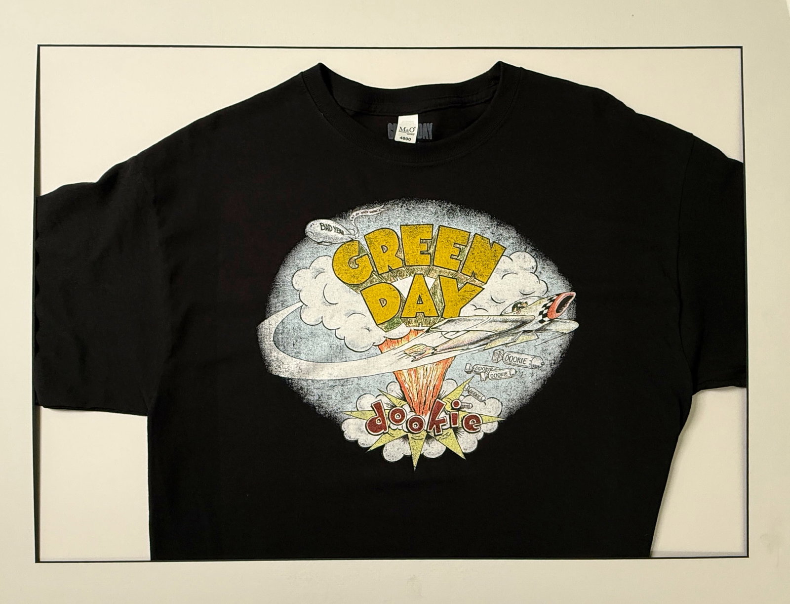 GREEN DAY LARGE T-SHIRT (1 of 3)