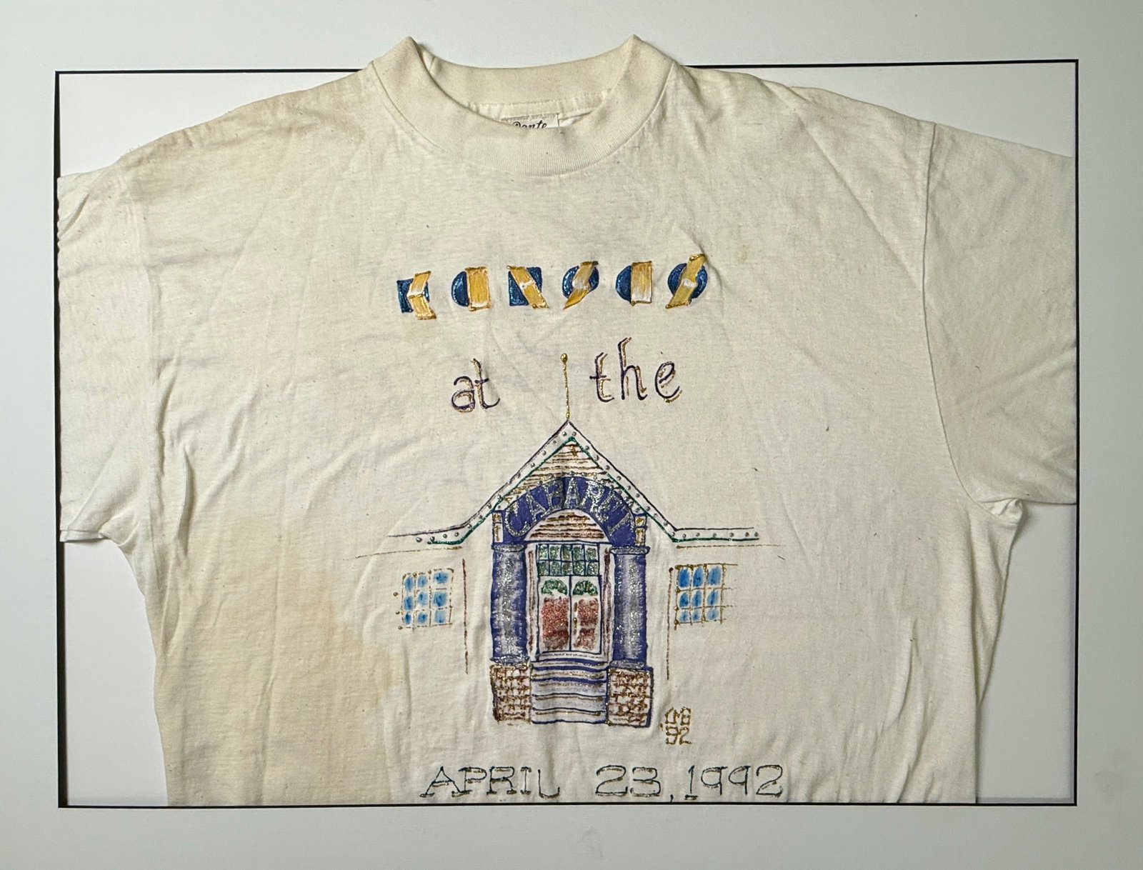 KANSAS 1992 SIGNED SHORT SLEEVE XL T-SHIRT: KANSAS 1992 SIGNED SHORT SLEEVE XL T-SHIRT.. FAN ART. SIGNED BY ALL BAND MEMBERS