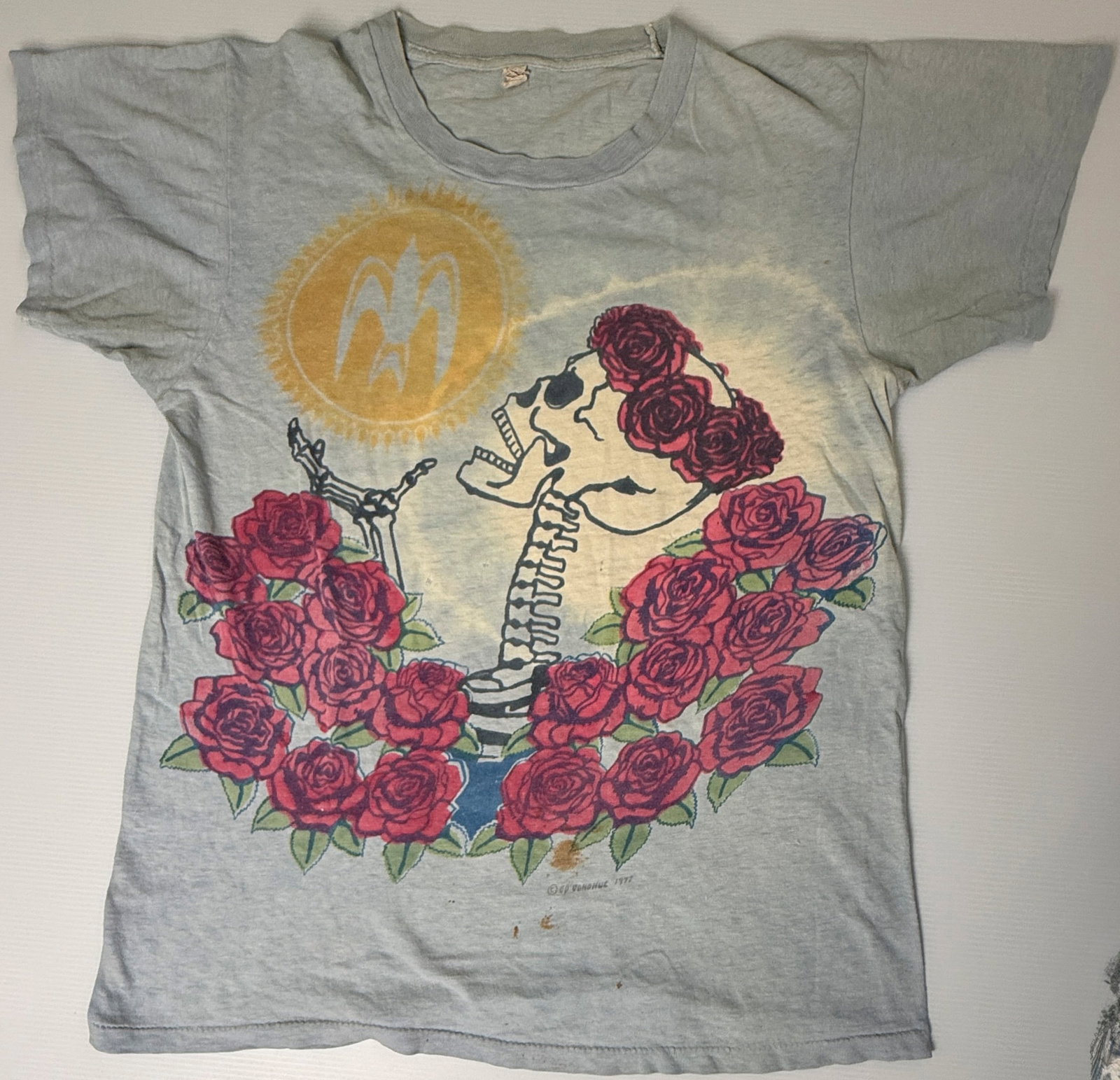 1977 VINTAGE ED DONOHUE RARE SKULL AND ROSES T-SHIRT - 2