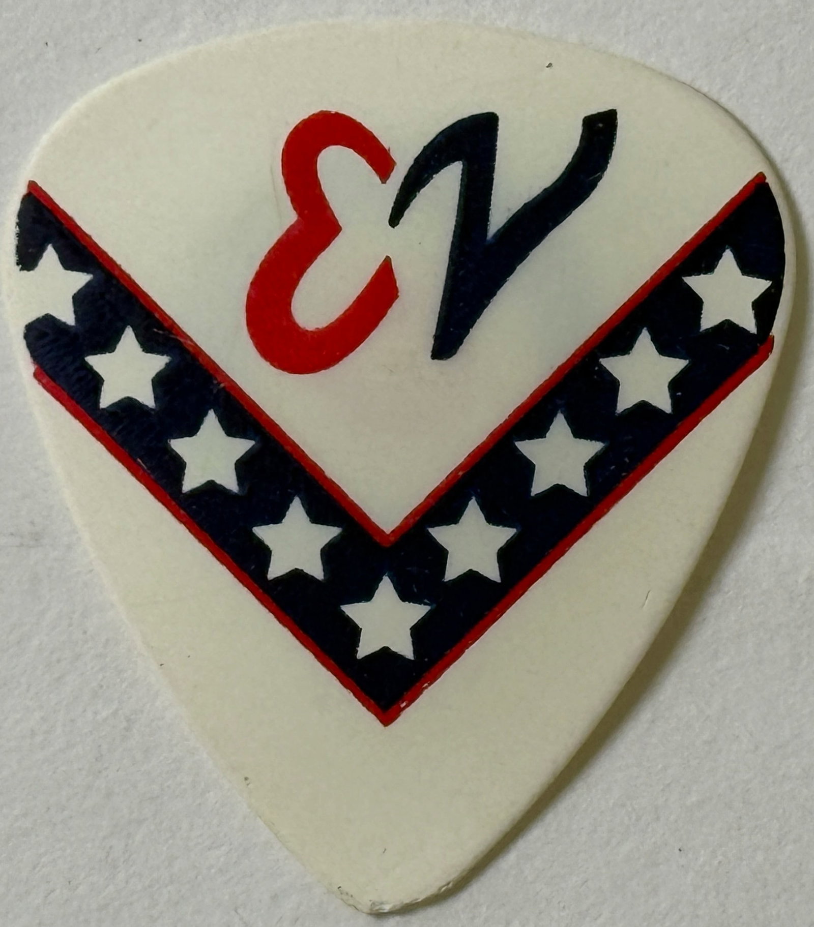 EDDIE VEDDER STAGE UKULELE PLAYED GUITAR PICK (1 of 2)