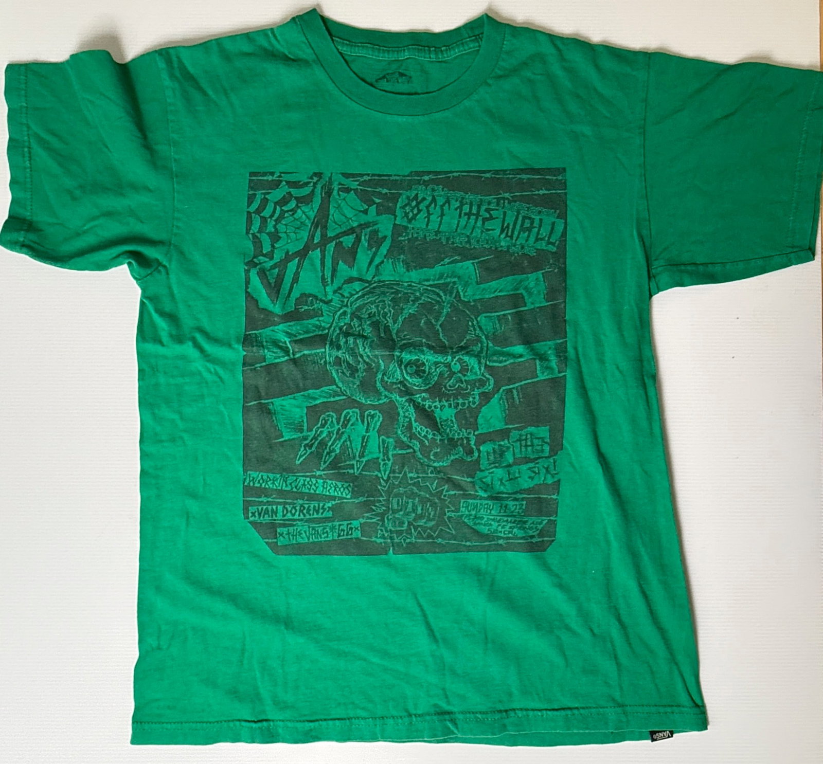 VANS OFF THE WALL SKATE PUNK T-SHIRT (1 of 3)