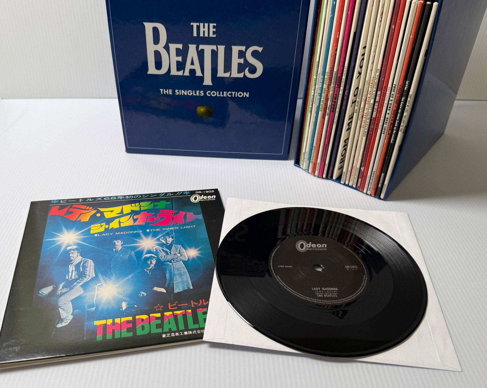 The Beatles – The Singles Collection - Box Set - 3