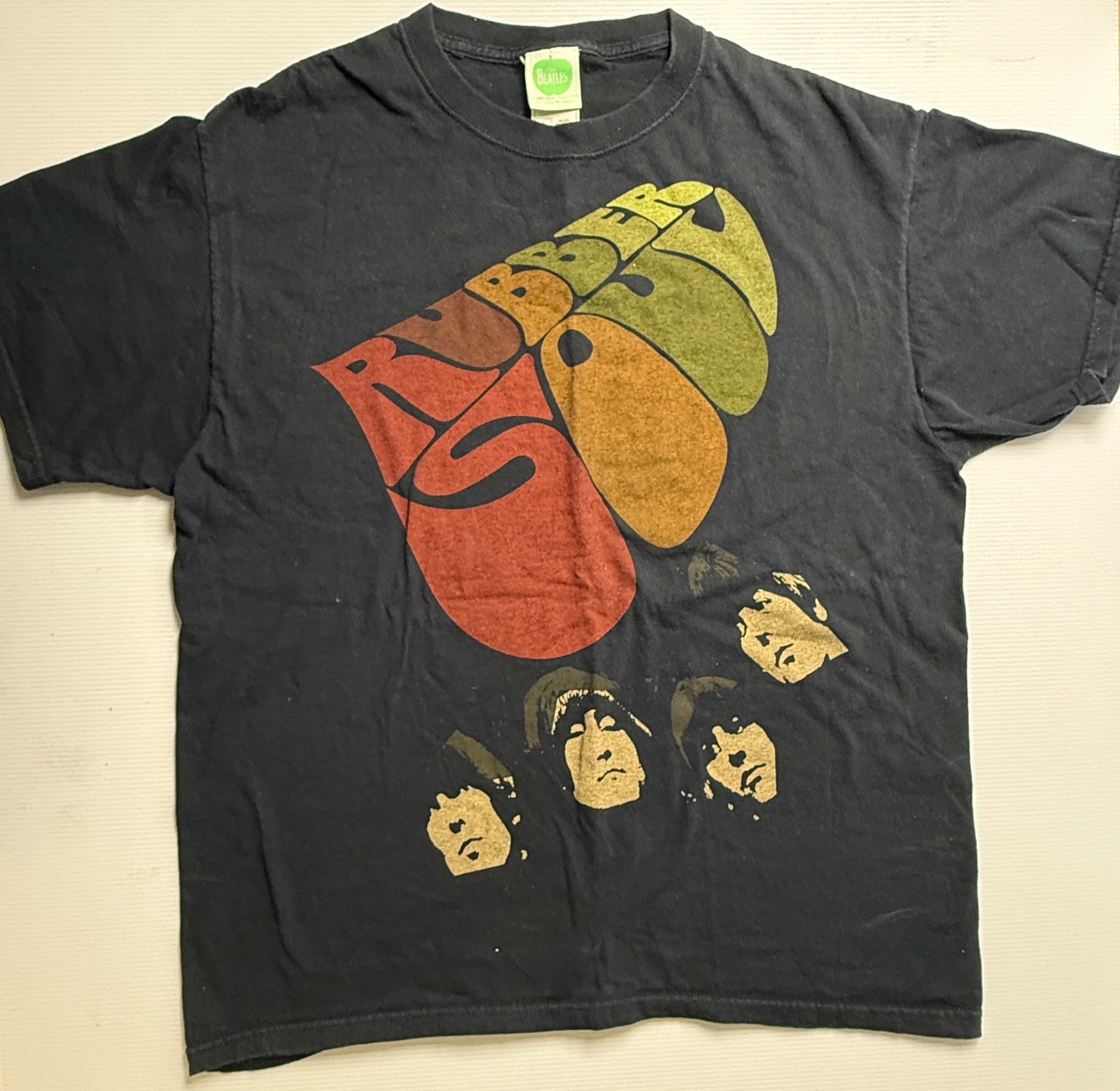 RUBBER SOUL - THE BEATLES - LARGE SHORT SLEEVE T-SHIRT (1 of 2)