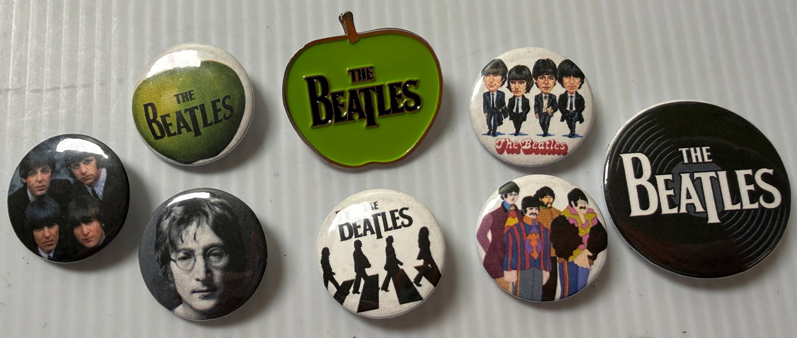 BEATLES BUTTON SET (1 of 1)