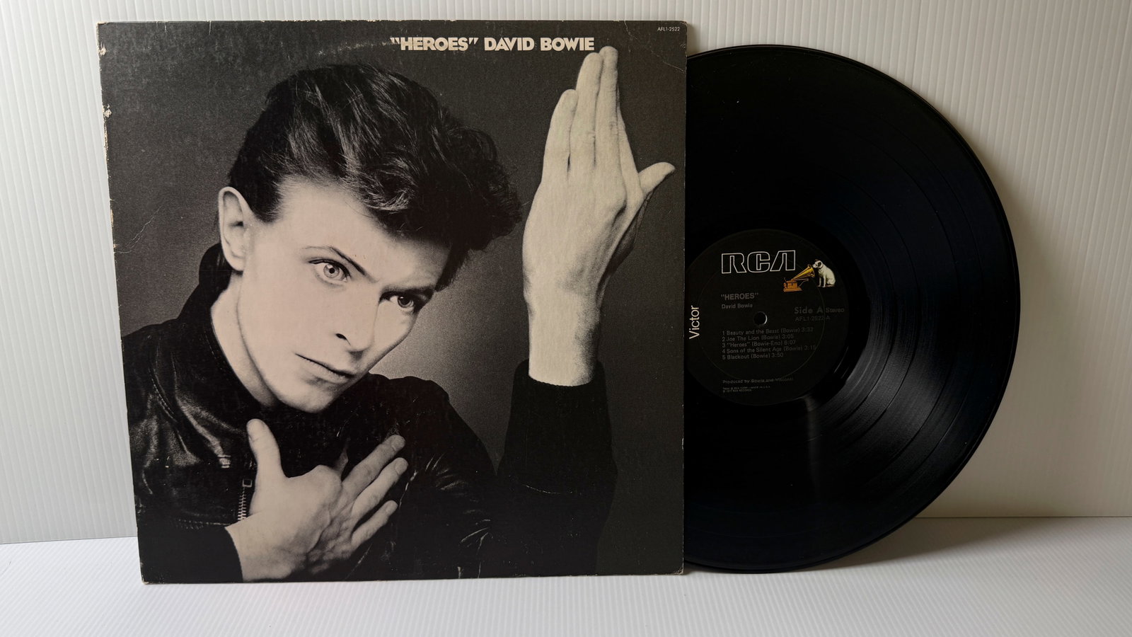 HEROES - DAVID BOWIE (1 of 1)