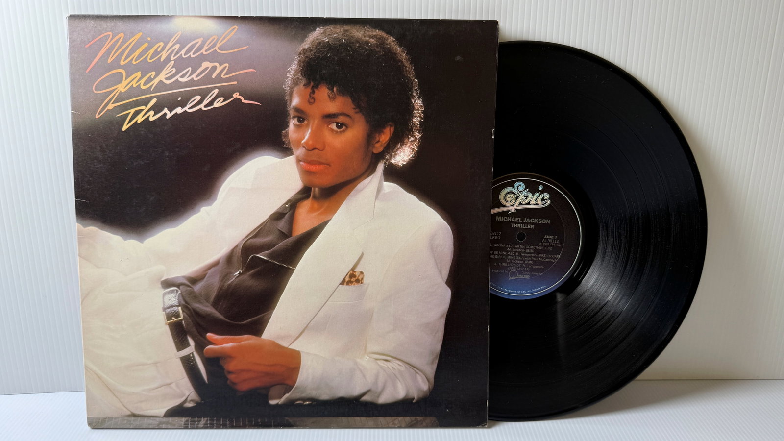 MICHAEL JACKSON - THRILLER: MICHAEL JACKSON - THRILLER