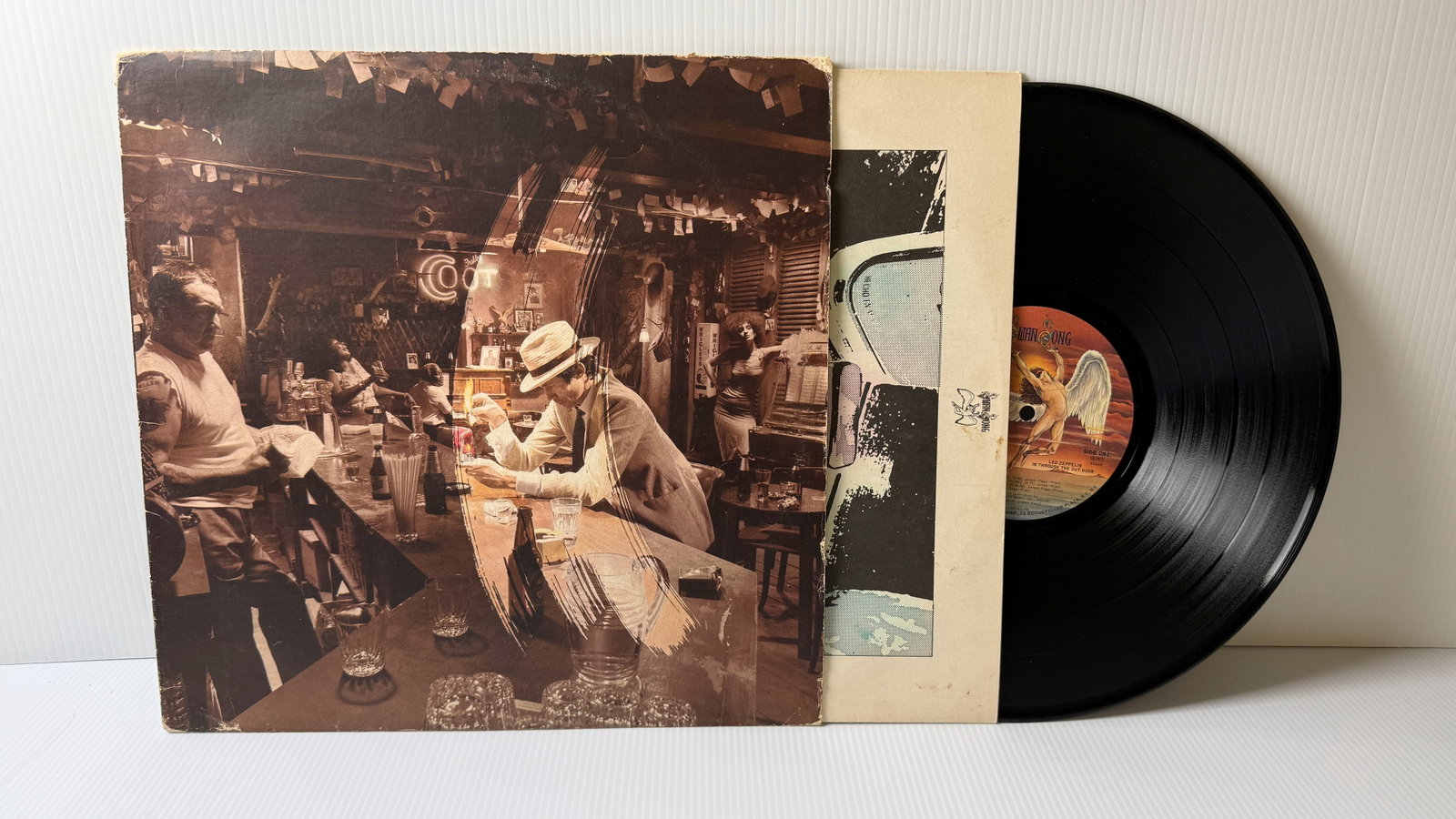 LED ZEPPELIN - IN THROUGH THE OUT DOOR (1 of 2)