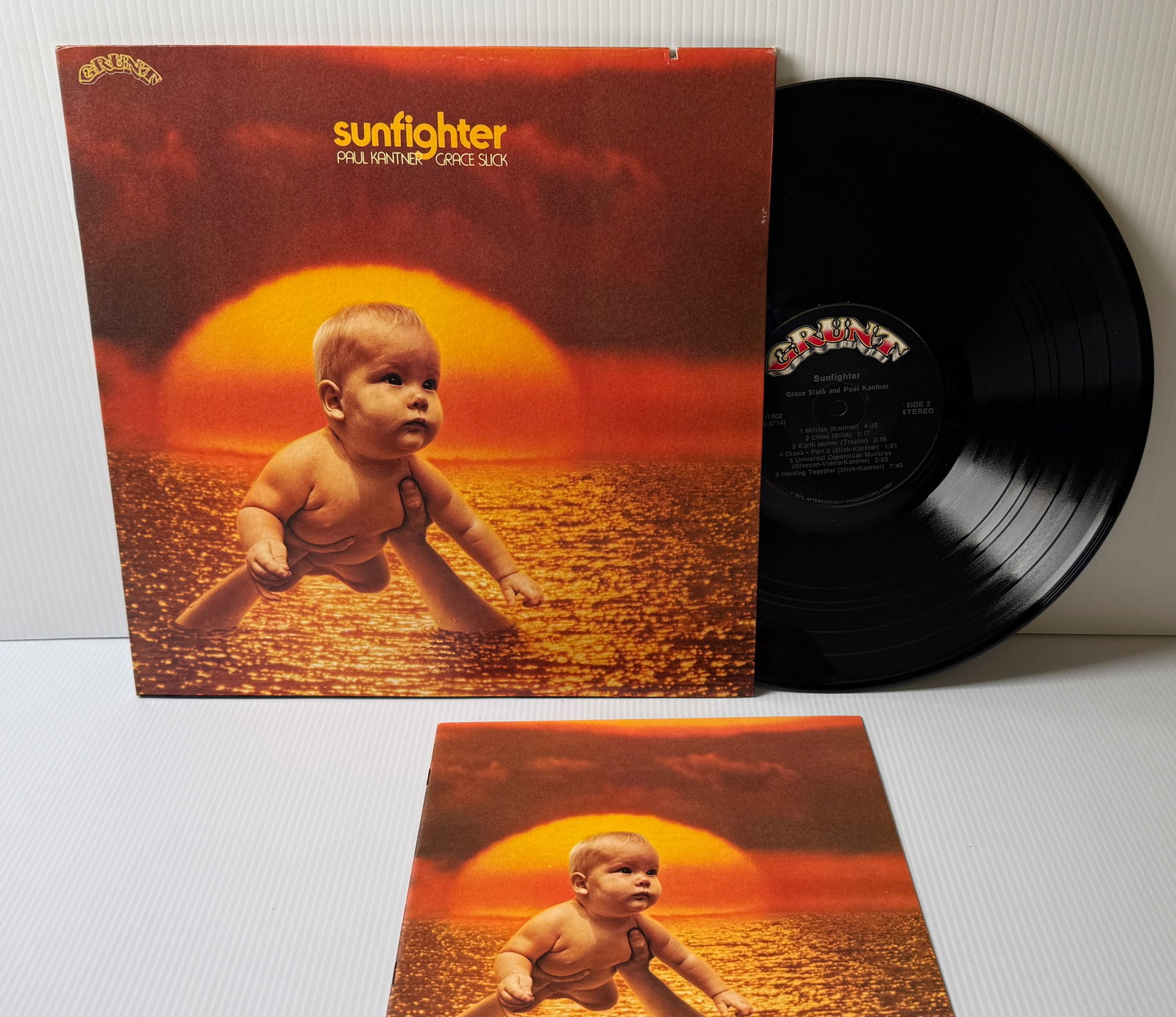 PAUL KANTNER / GRACE SLICK - SUNFIGHTER: PAUL KANTNER / GRACE SLICK - SUNFIGHTER. WITH BOOKLET. ($15)