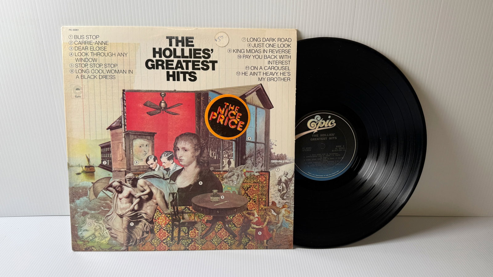 THE HOLLIES’ GREATEST HITS: THE HOLLIES’ GREATEST HITS. SHRINK. HYPE STICKER. 1973. ($15)
