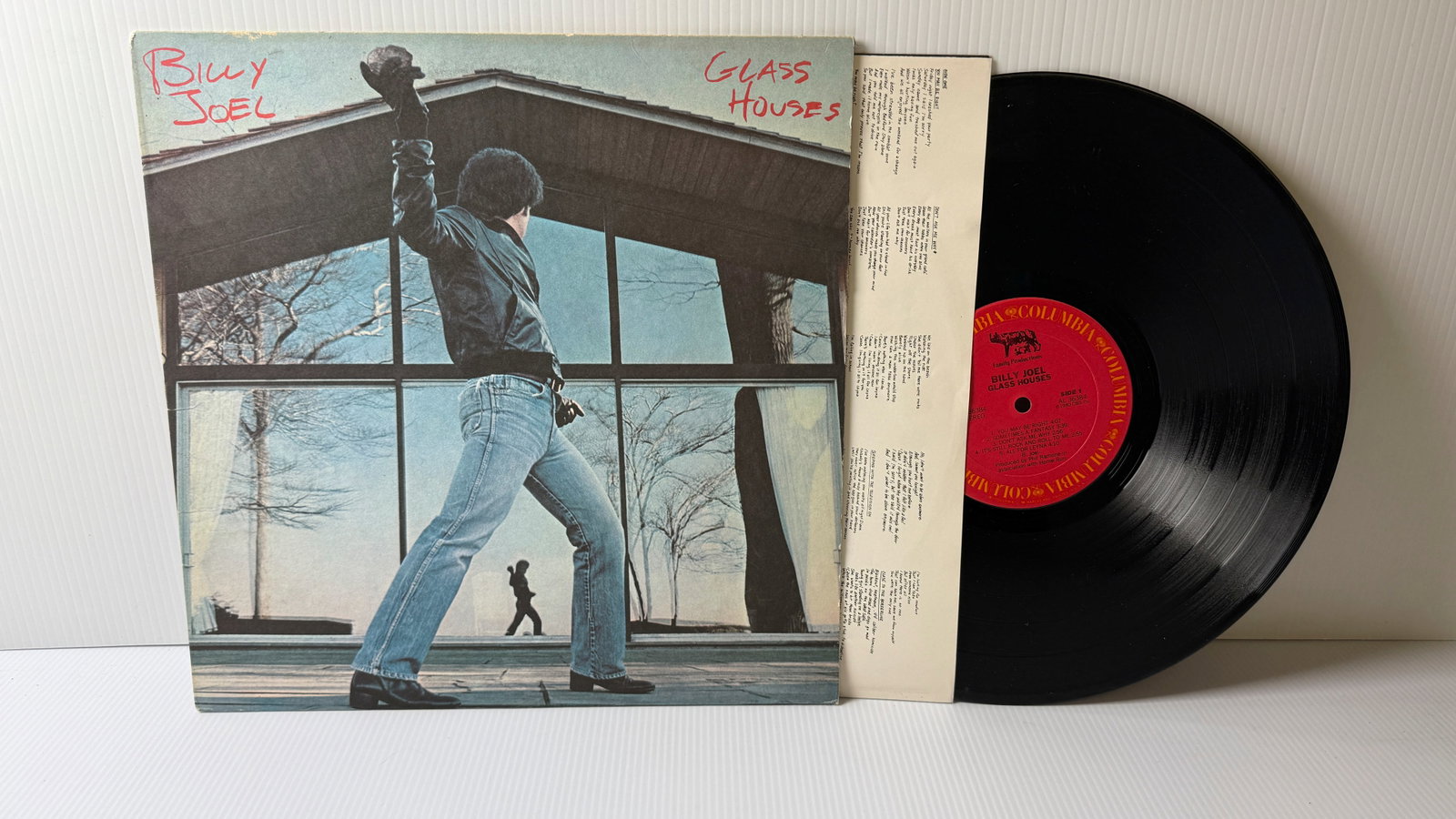 BILLY JOEL - GLASS HOUSES: BILLY JOEL - GLASS HOUSES. SNATA MARIA PRESSING ($20)