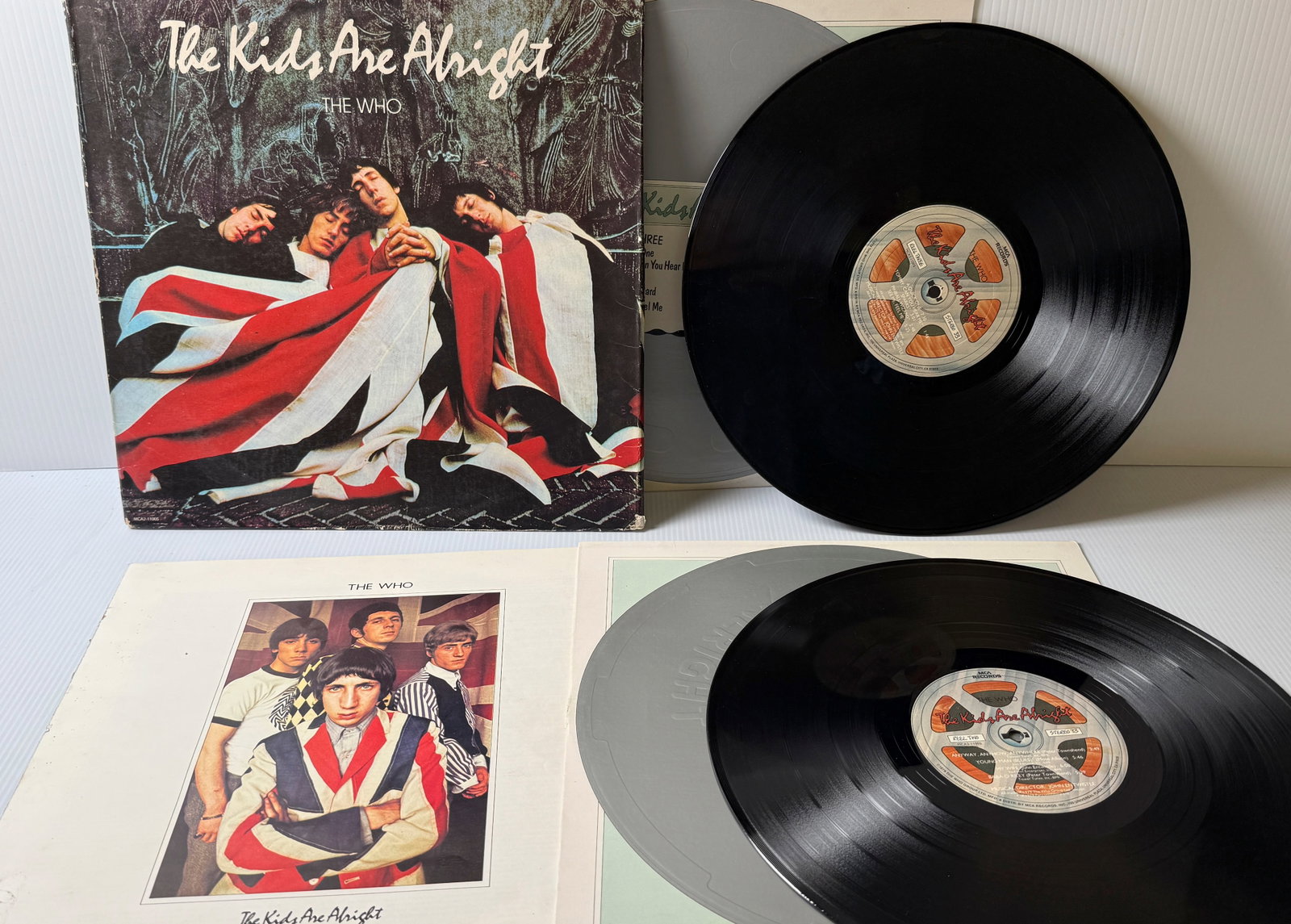 THE WHO - THE KIDS ARE ALRIGHT: THE WHO - THE KIDS ARE ALRIGHT. WITH INSERT. DOUBLE ALBUM SET. ($22)